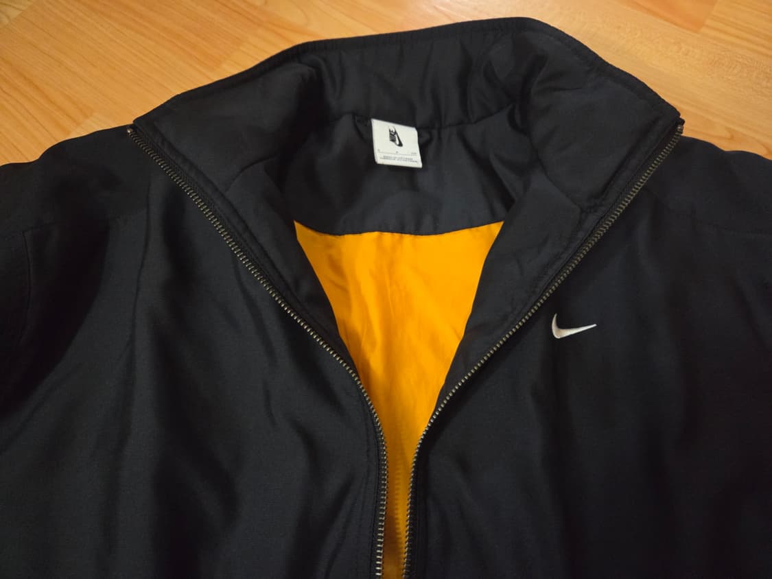 나이키 NRG 솔로 스우시 사틴 봄버 자켓 블랙 상품이미지2