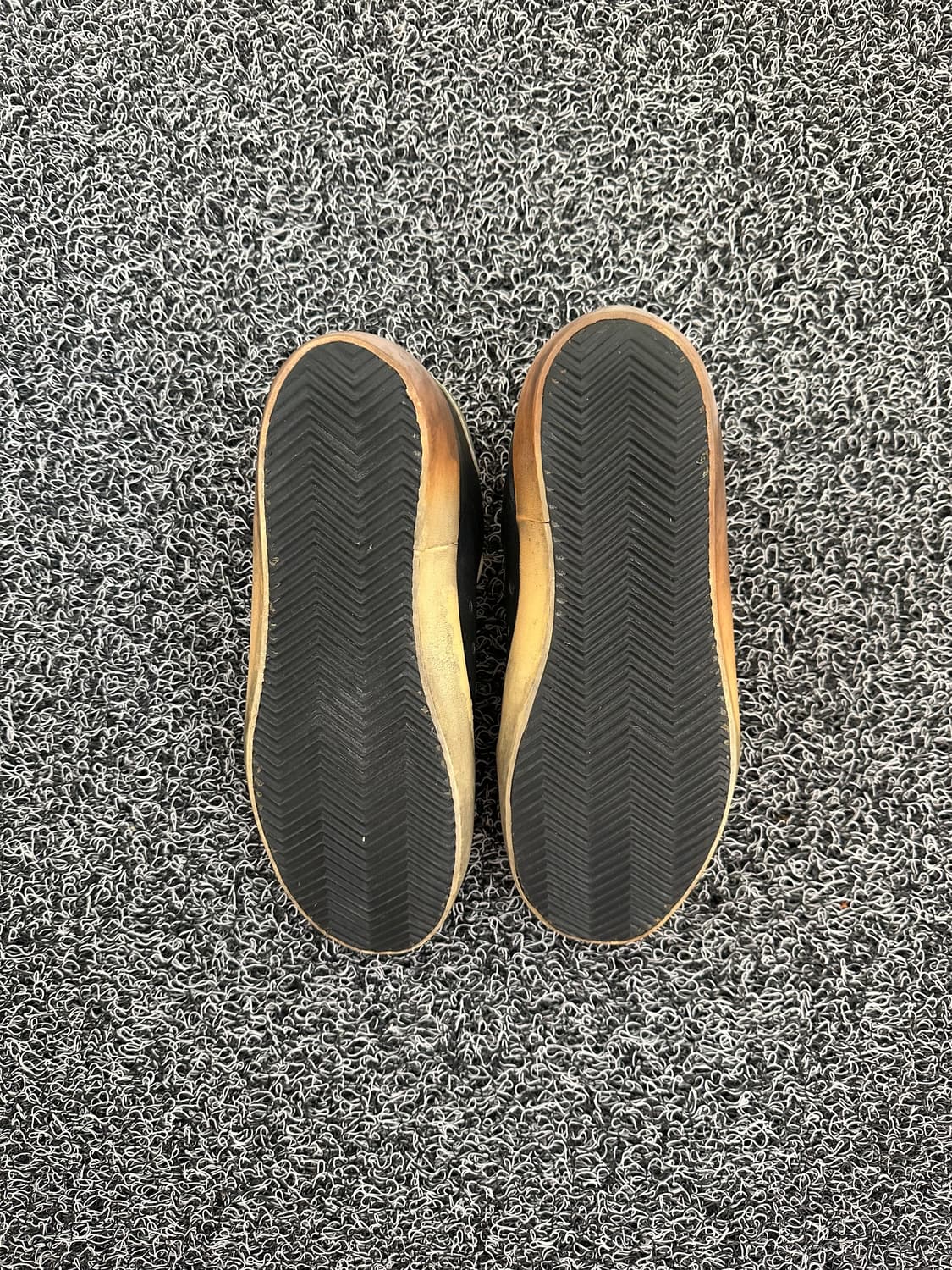 골든구스 슈퍼스타 블랙 실버 스니커즈 250 상품이미지3