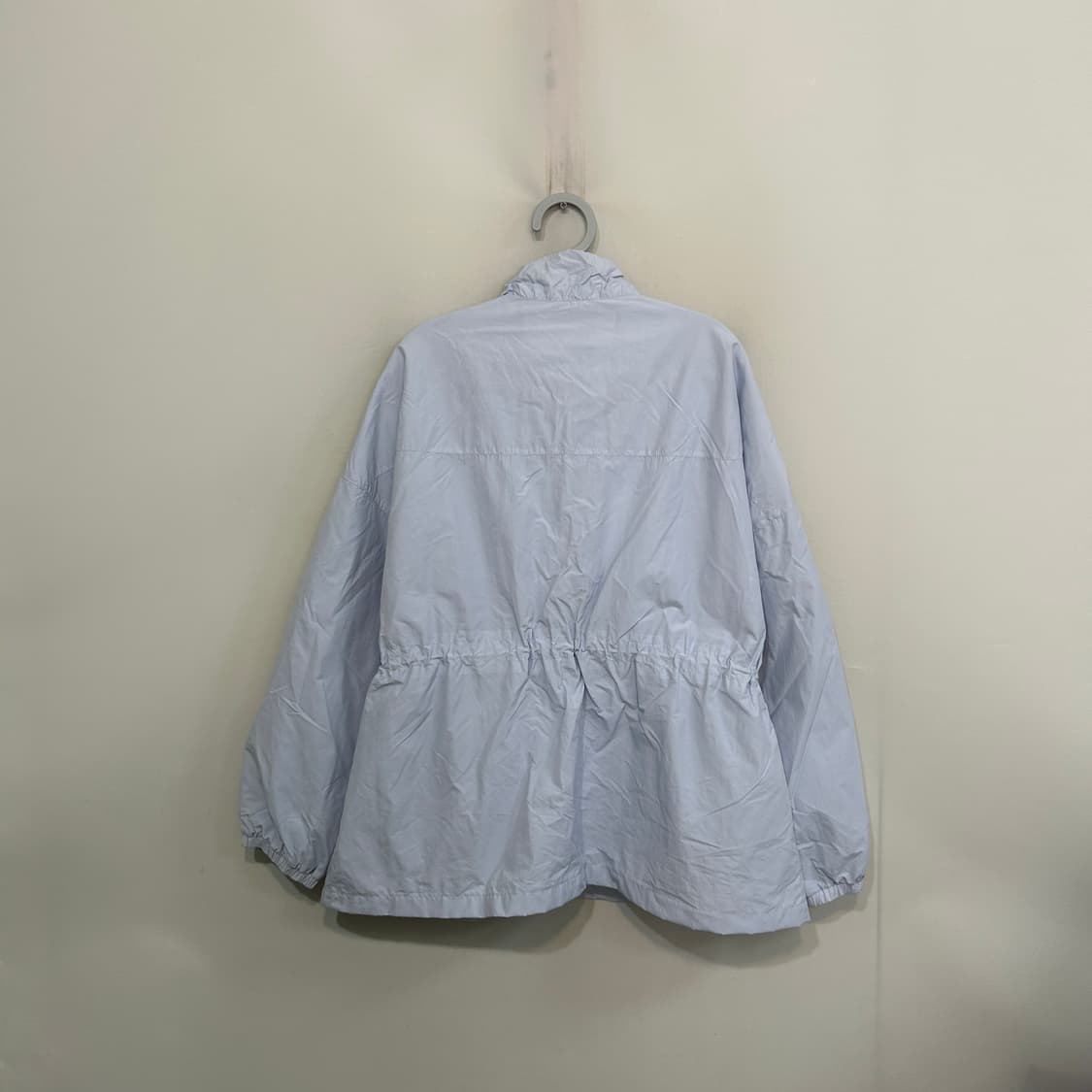 게스 여성 바람막이 90 L 상품이미지3