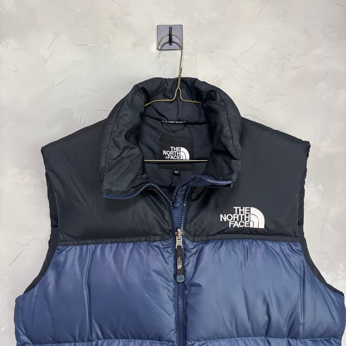 노스페이스 700 눕시 구스다운 패딩 조끼 네이비 상품이미지2