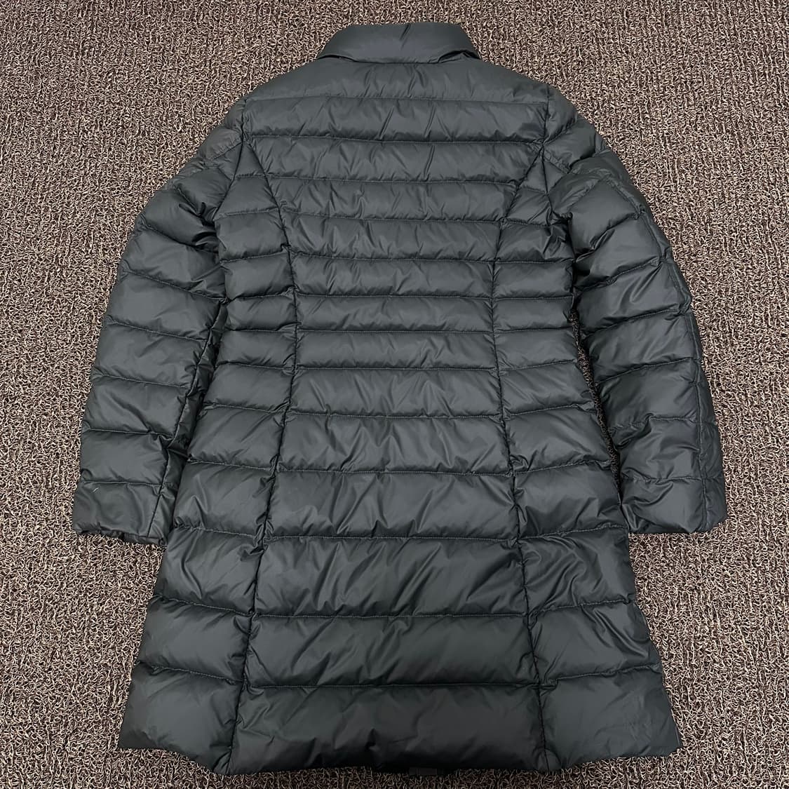 BCBG 비씨비지 여성 구스다운 롱패딩 카키 85(XS) 상품이미지4