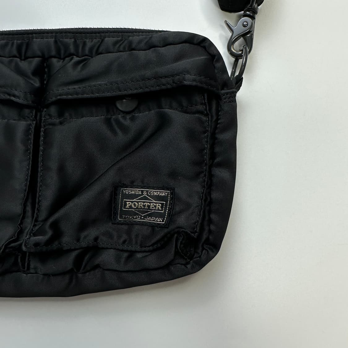 PORTER TANKER SHOULDER BAG 포터 탱커 숄더백 상품이미지2