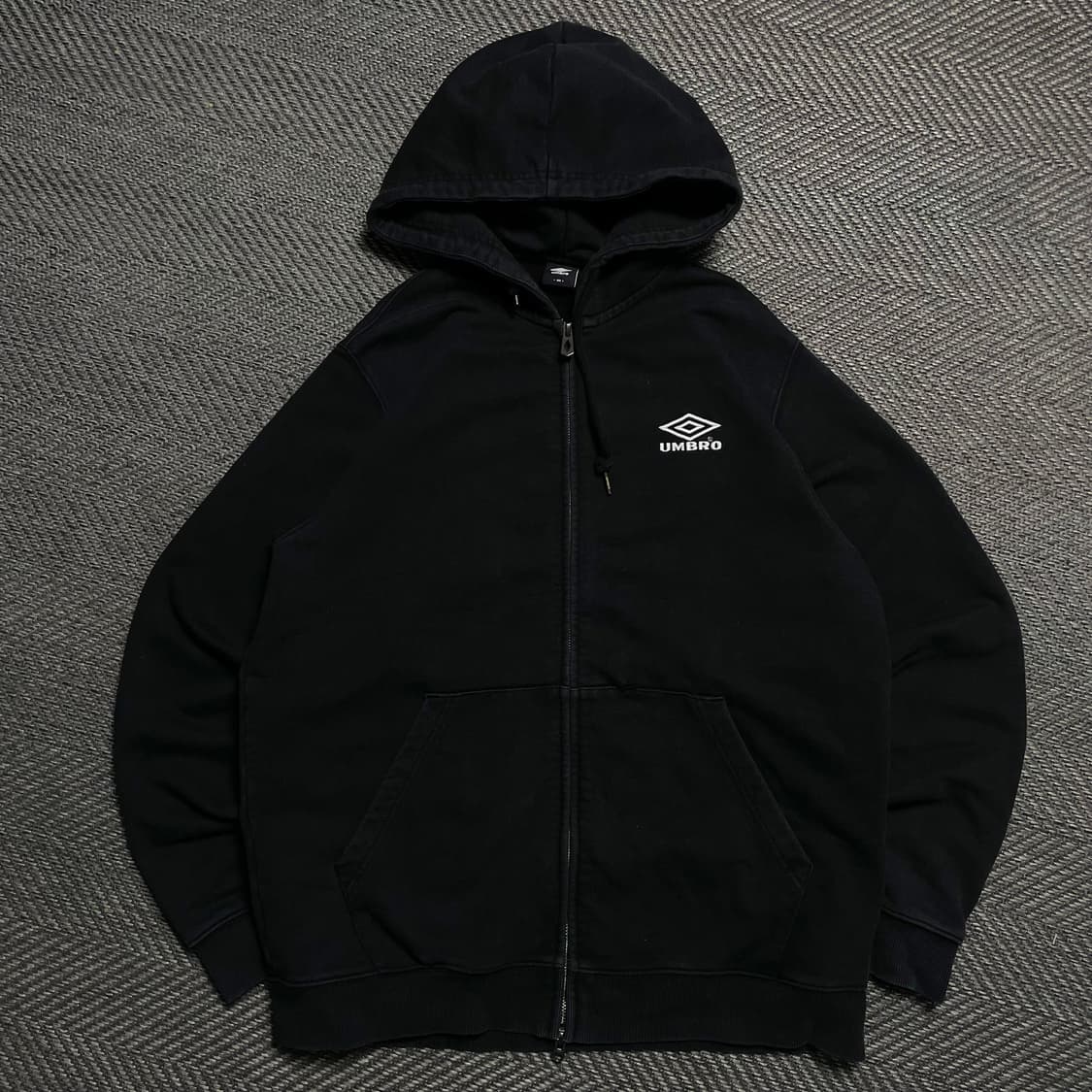 엄브로 빅로고 박시핏 후드집업 블랙y 5316 상품이미지3