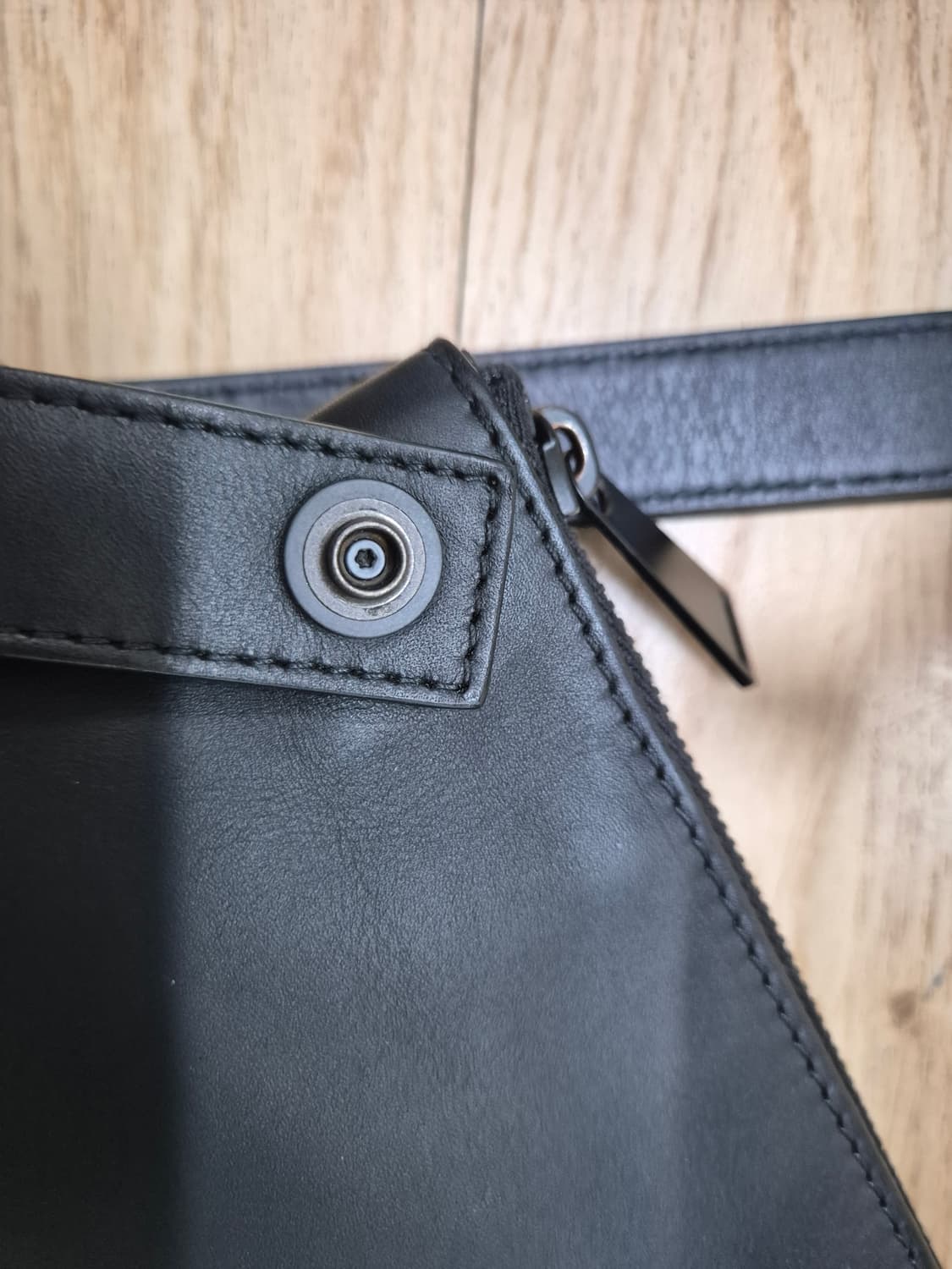 보테가베네타 인트레치아토 트리플 메신저배 상품이미지9