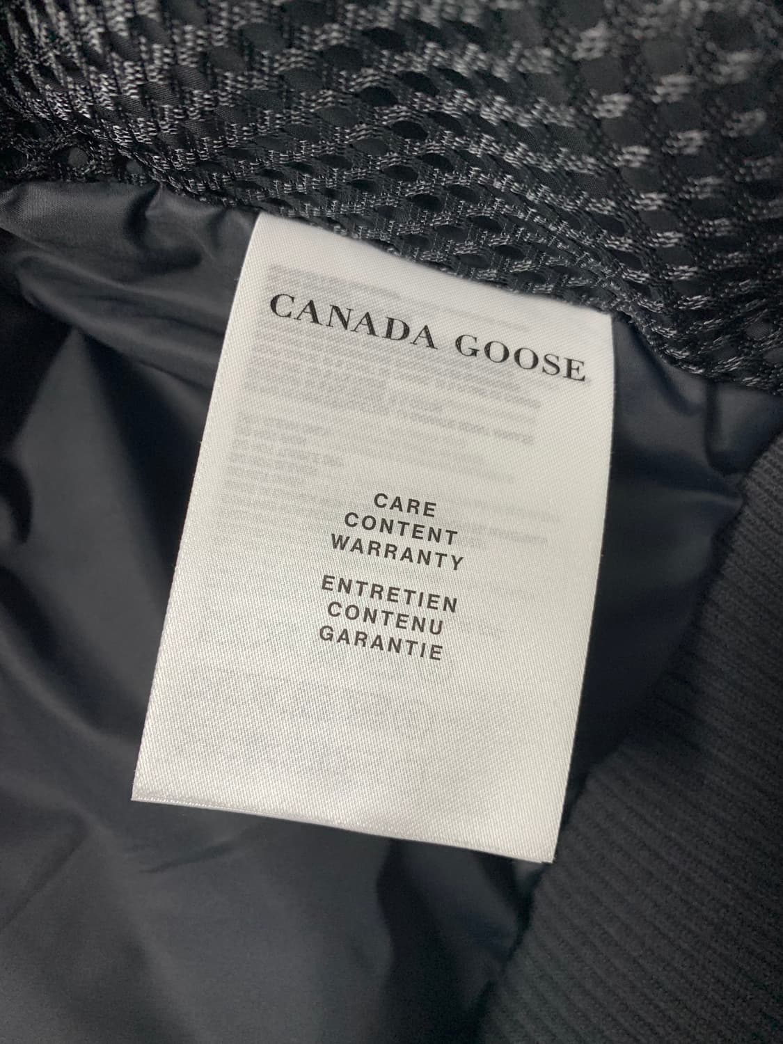 캐나다구스 25FW 칠리왁 봄버 패딩 점퍼 블랙 M(100~105) 상품이미지5