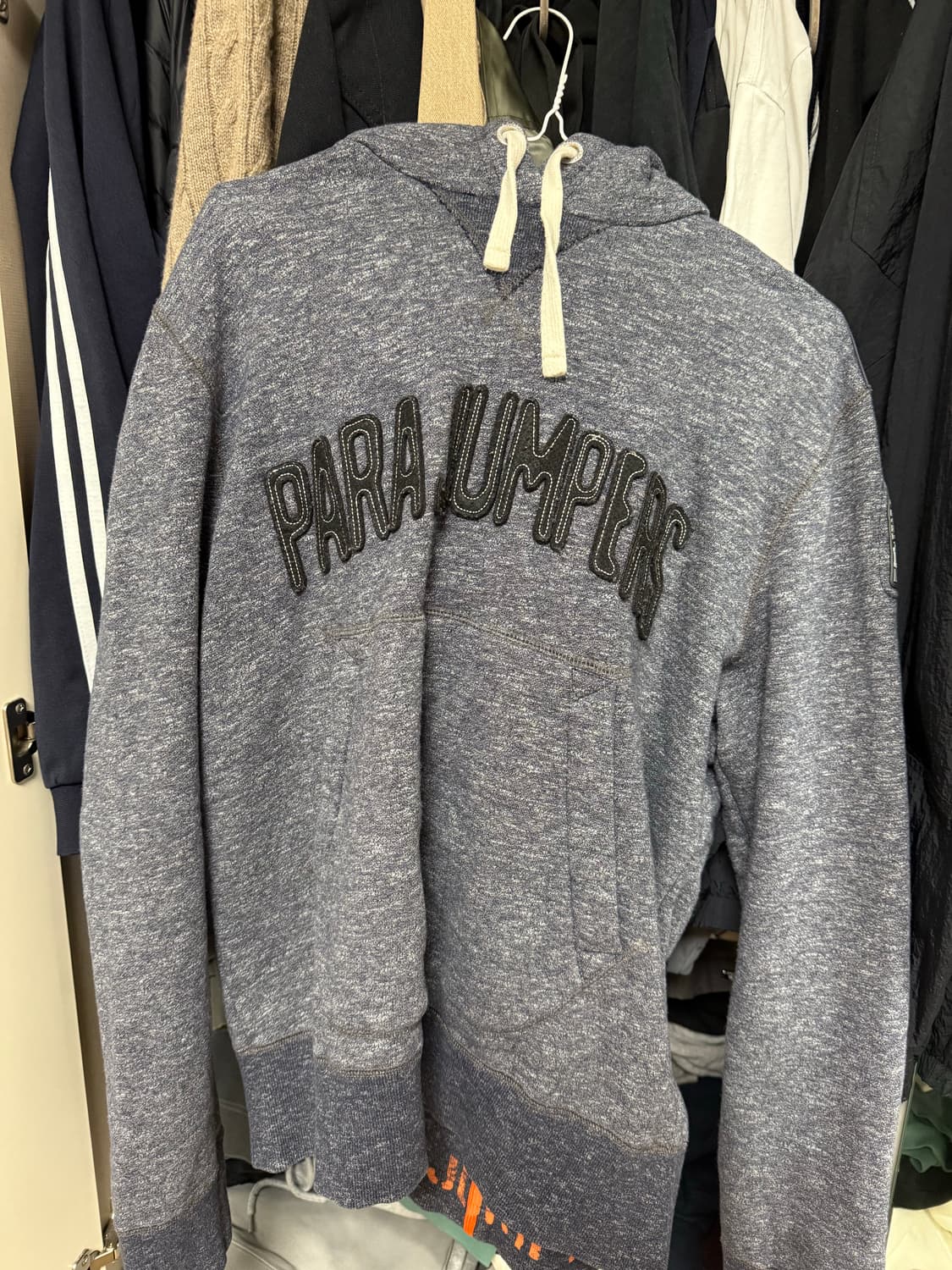 파라점퍼스 후드티 상품이미지1