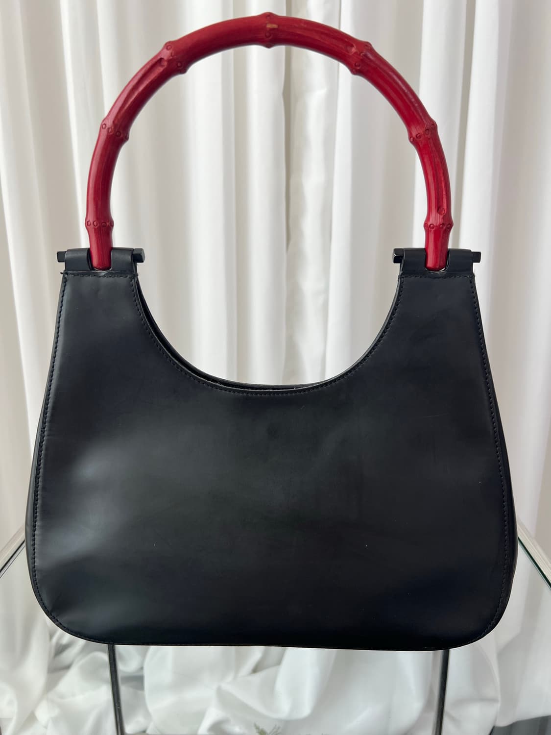 구찌 x 톰포드 블랙 레더 뱀부 핸들 호보백 상품이미지4