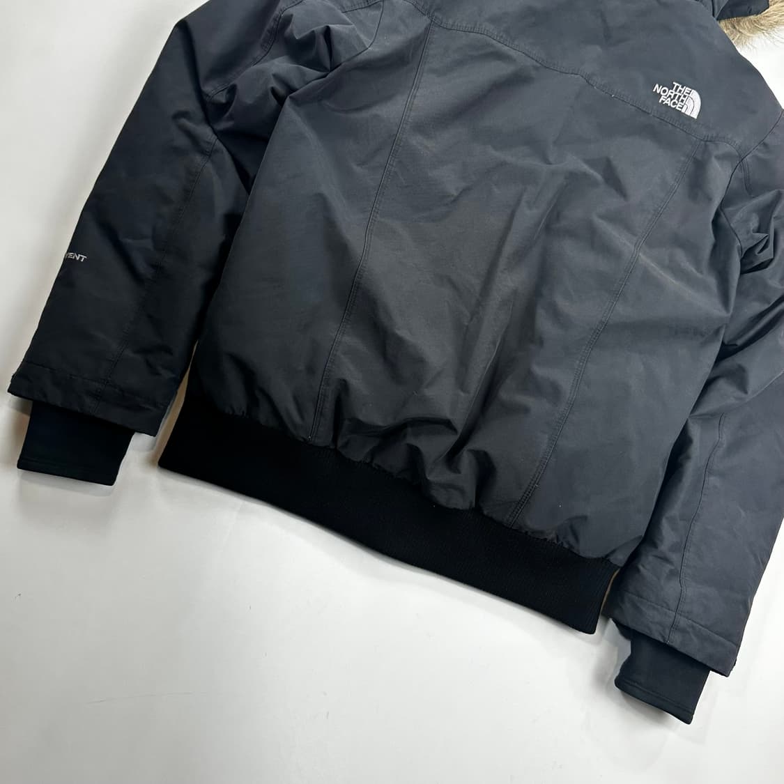 노스페이스 맥머도 시티 구스다운 봄버 자켓 상품이미지10