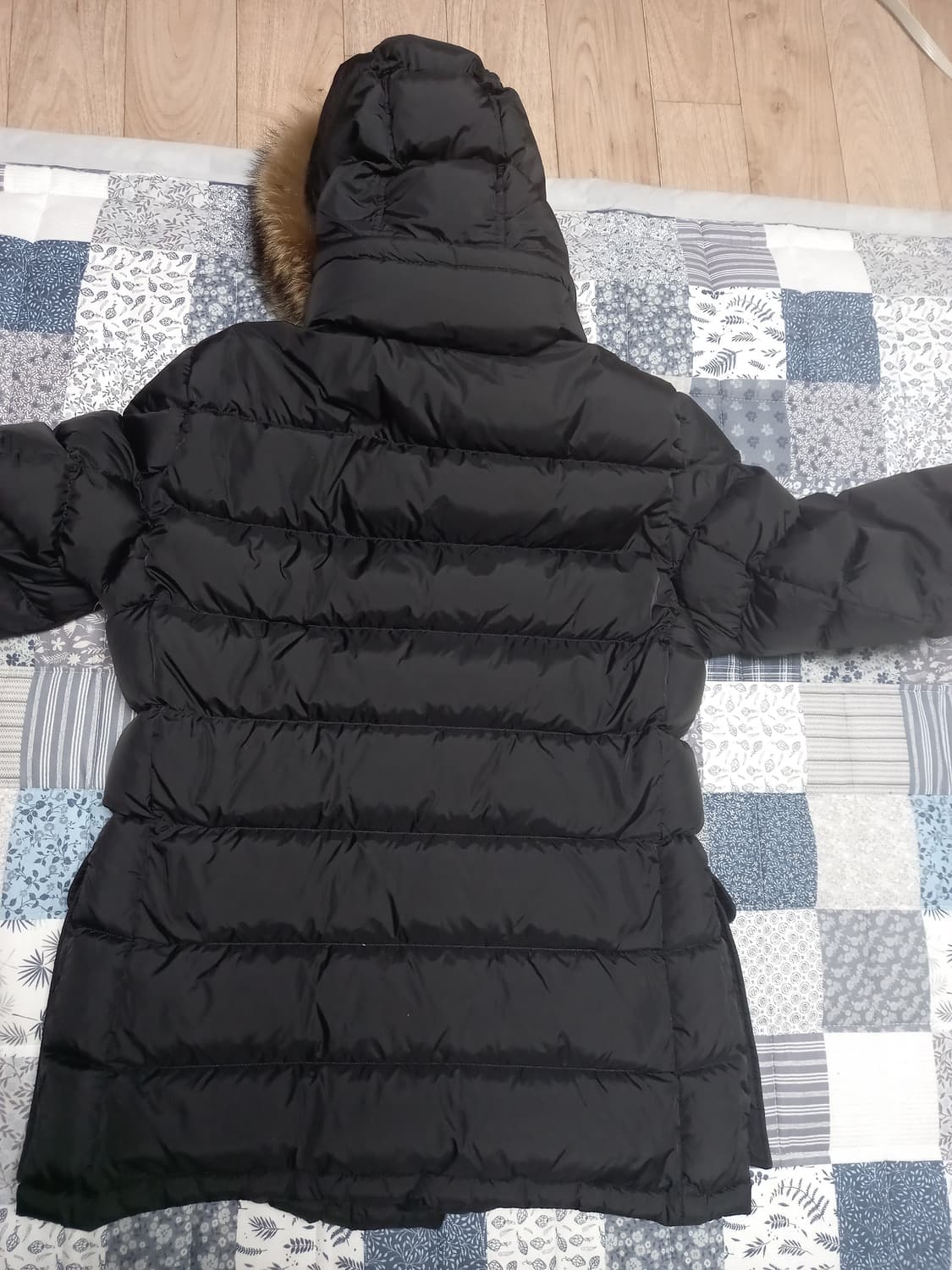 몽클레어 23년 클루니 패딩   검정  3(100) 상품이미지8