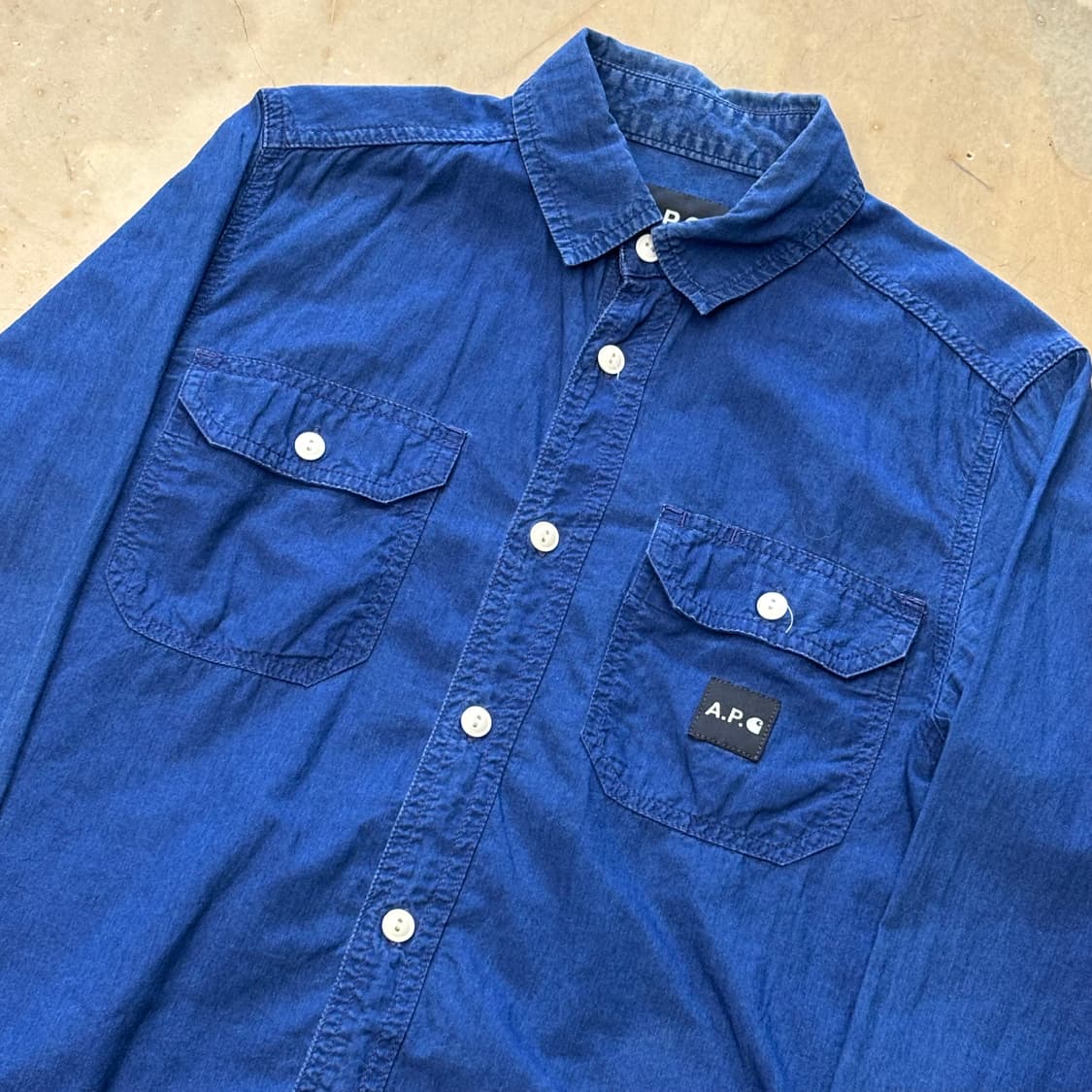 XS 아페세x칼하트 투포켓 네이비 셔츠 상품이미지1