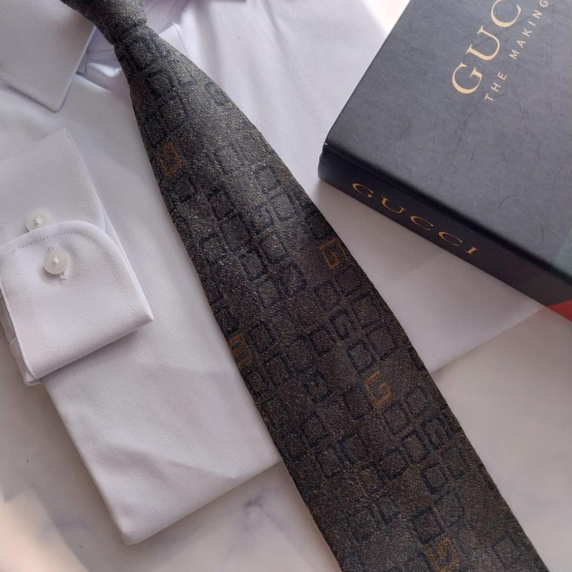 구찌 실크 울 블렌드 다크그린 로고 넥타이 9.7cm A등급 K1320
 상품이미지7