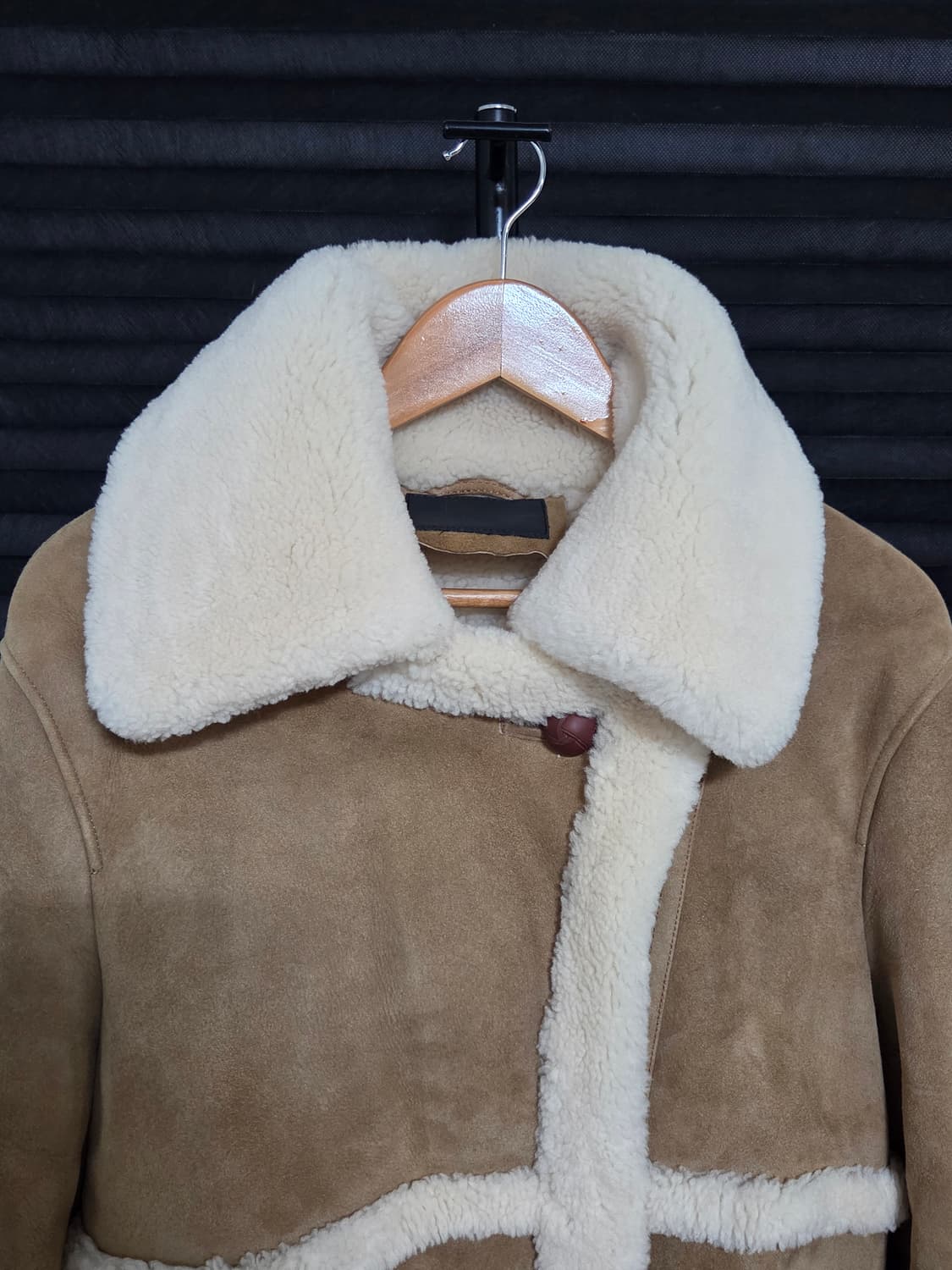 (블랙핑크 지수 착용) [올세인츠] 팔리 시어링 무스탕 | 00006 상품이미지3