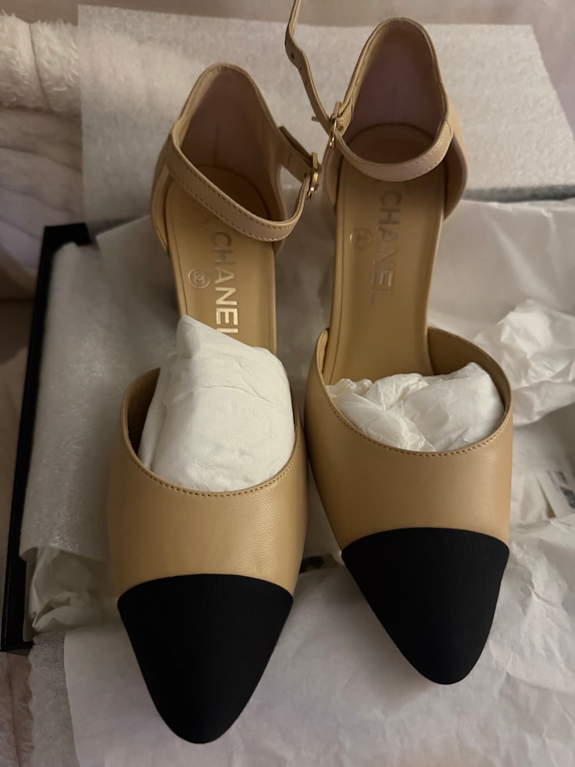 샤넬 클래식 투톤 베이지 블랙 샌들  상품이미지5