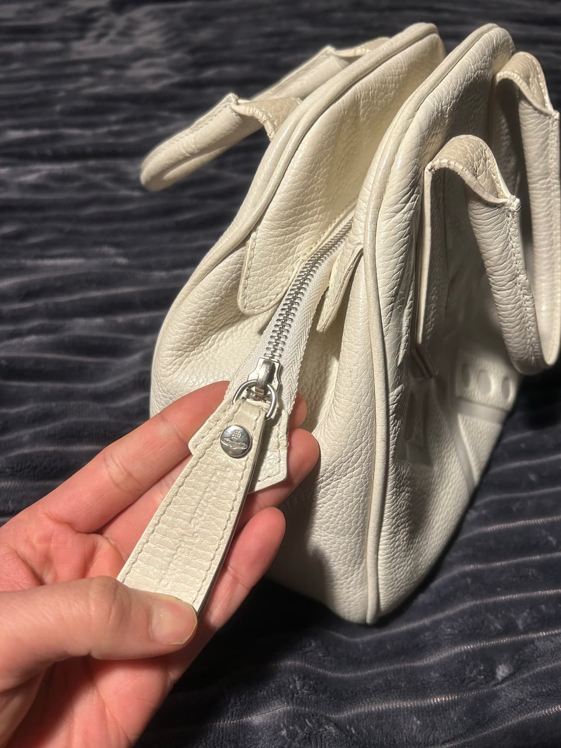 Vivienne westwood Leather ORB Bag 상품이미지4