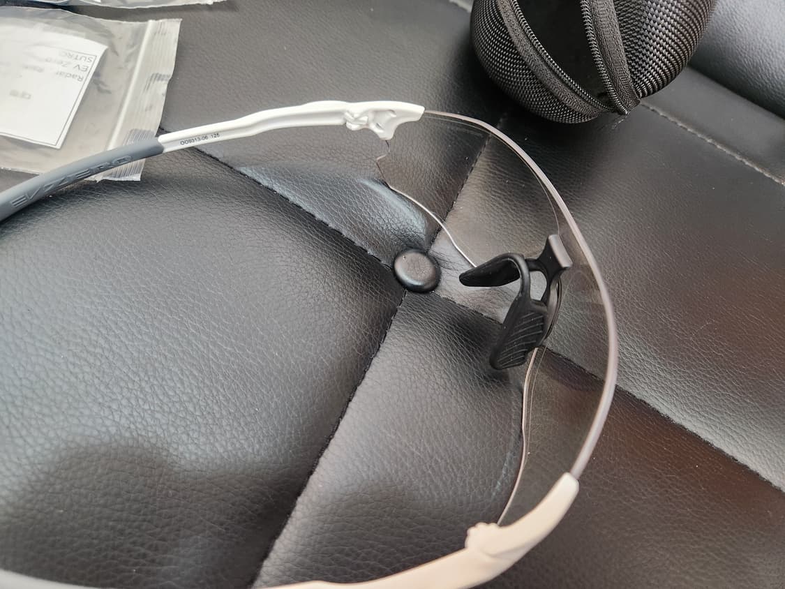 오클리o009313 every 변색렌즈 상품이미지4