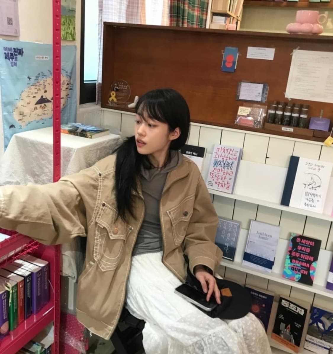 노윤서 착용) 트루릴리젼 노블 자켓 다크베이지 상품이미지2