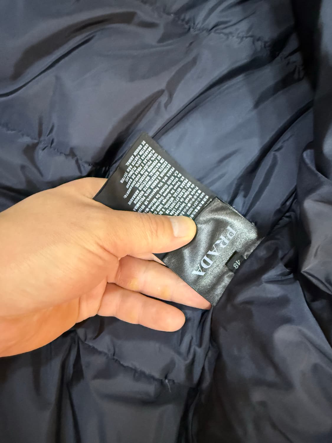 프라다 패딩 네이비 상품이미지5