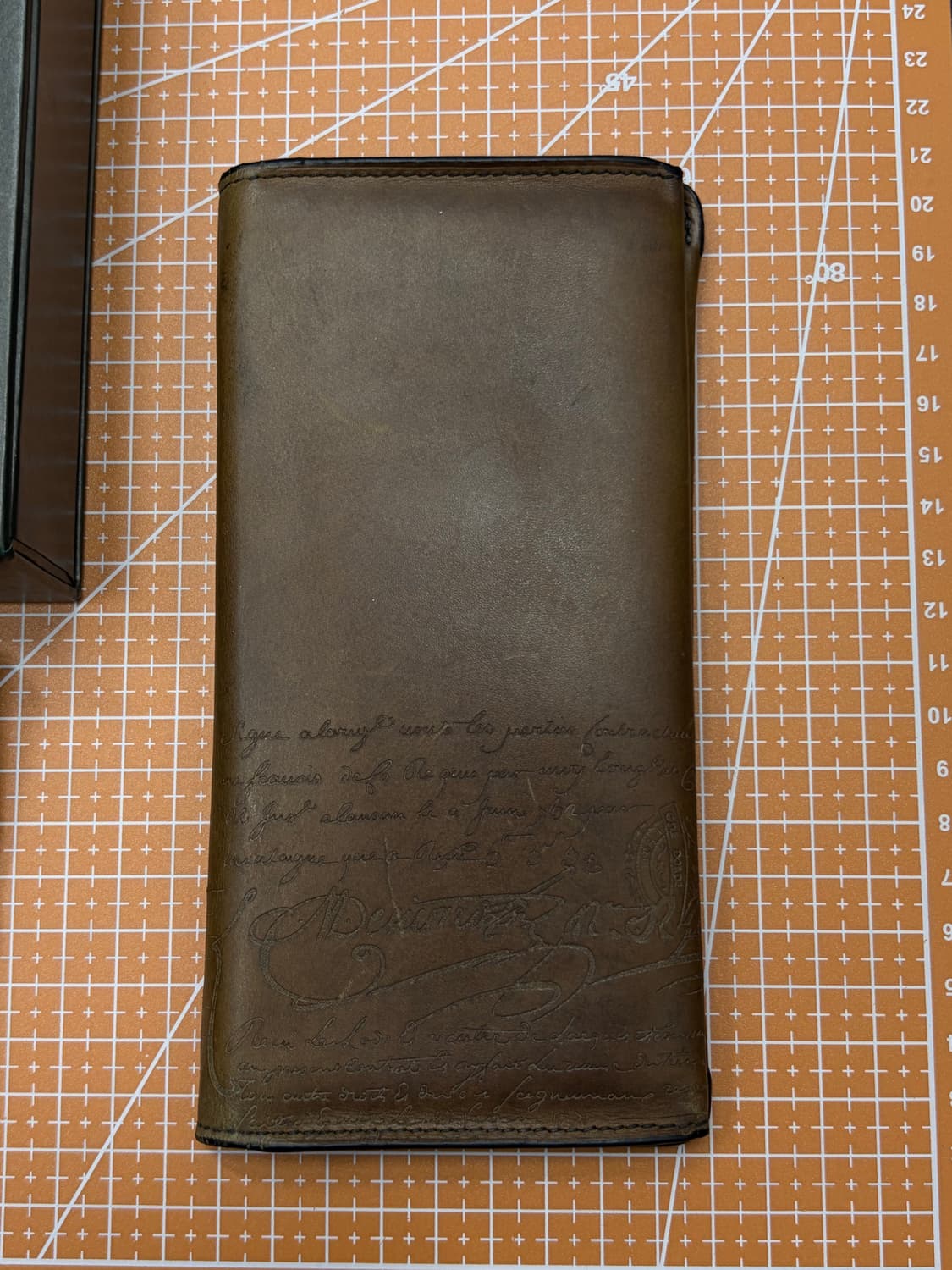 벨루티 장지갑 풀박스 상품이미지3