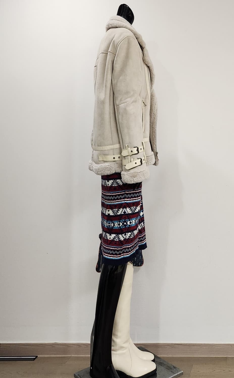 아이보리 무스탕코트 상품이미지3