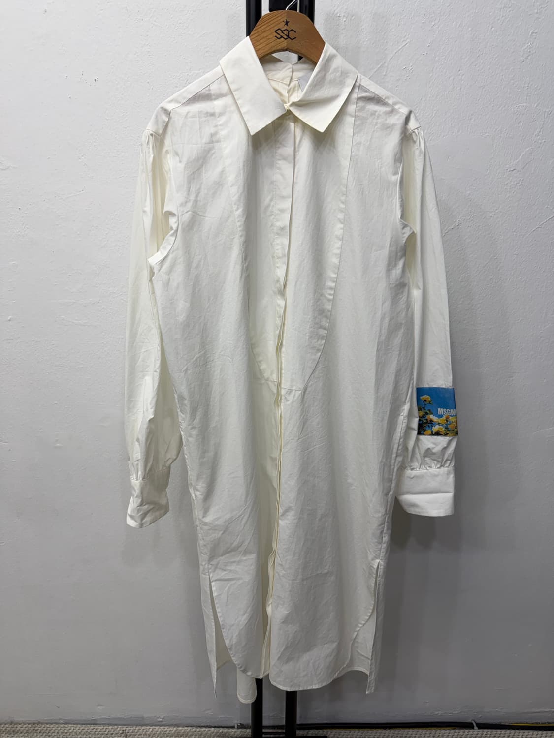 정품) MSGM 플라워 프린팅 화이트 셔츠 원피스 40(66) 상품이미지1