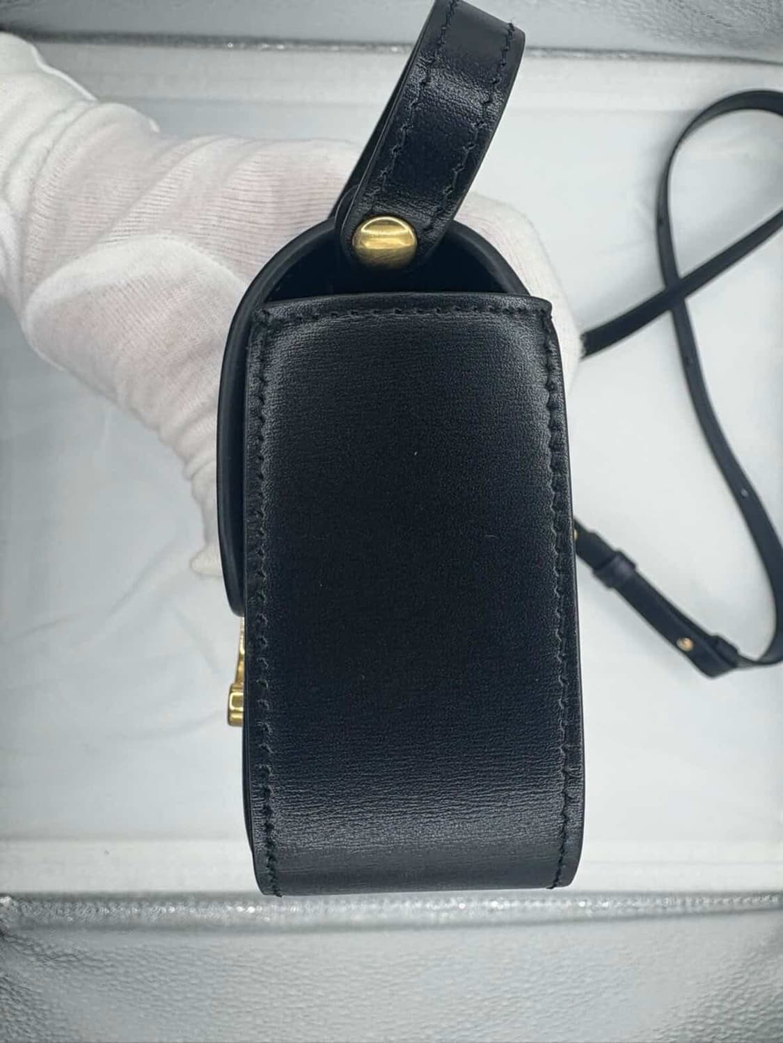 셀린느 트리오페 블랙 미니백 상품이미지4