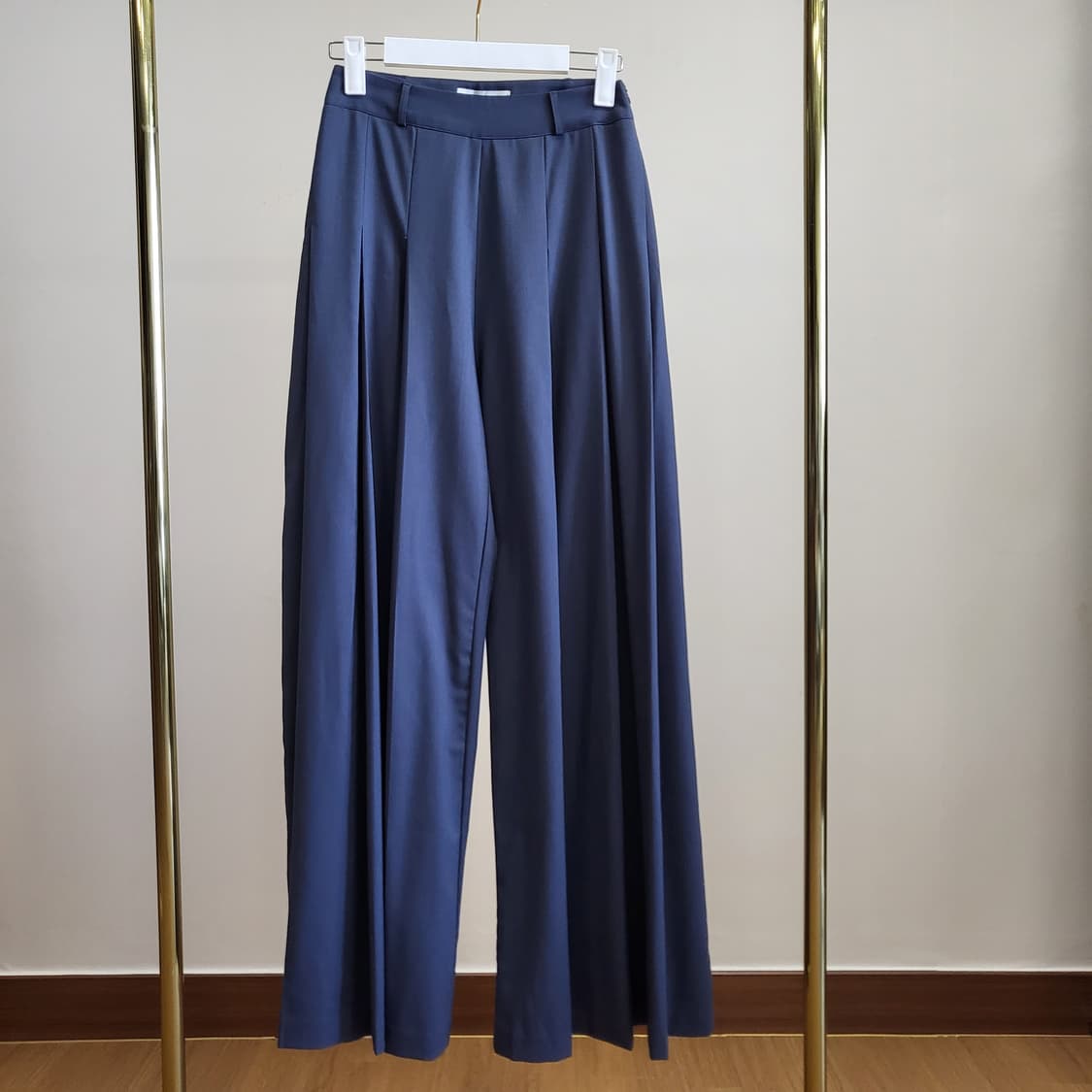 핀탁   와이드 슬랙스   판매합니다 
 상품이미지1