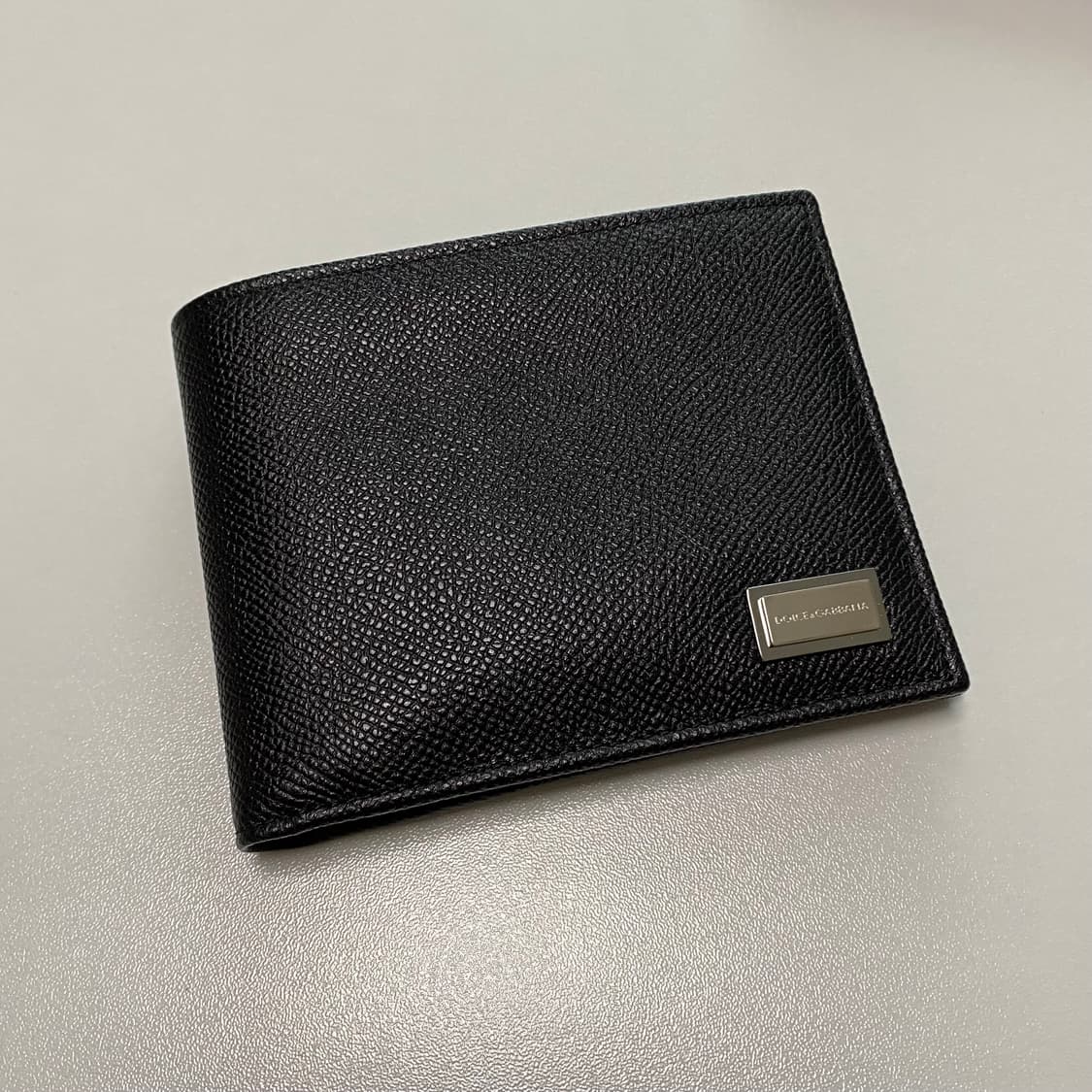 [새상품] 돌체앤가바나 스퀘어 로고 반지갑 상품이미지2