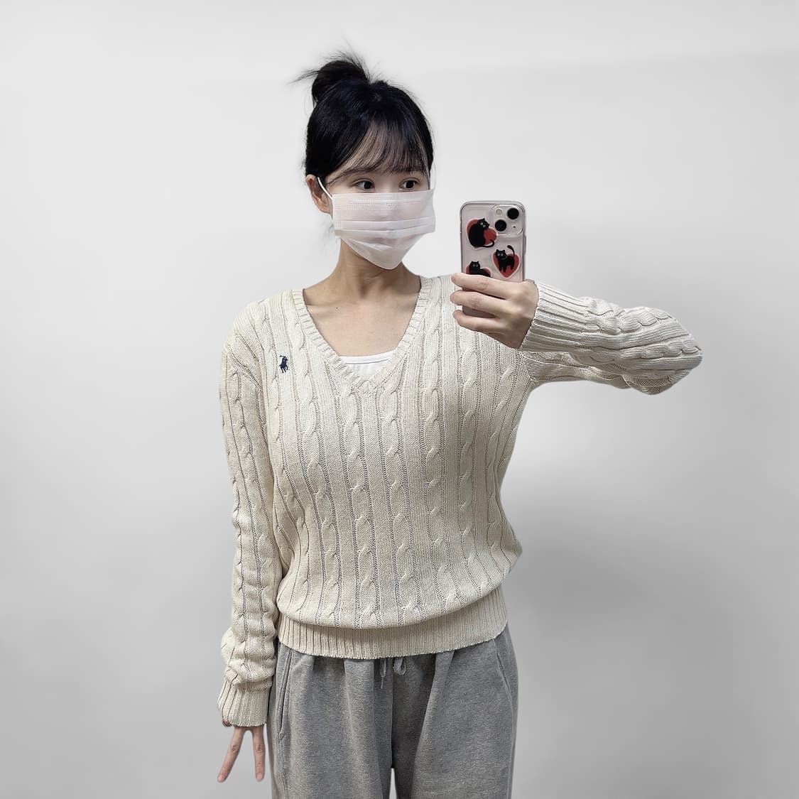 폴로 랄프로렌 포니 로고 브이넥 케이블 니트 베이지 상품이미지1