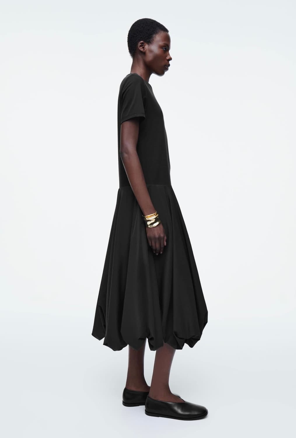 COS 코스 벌룬 헴 반팔 티셔츠 미디 롱 원피스 블랙 상품이미지4