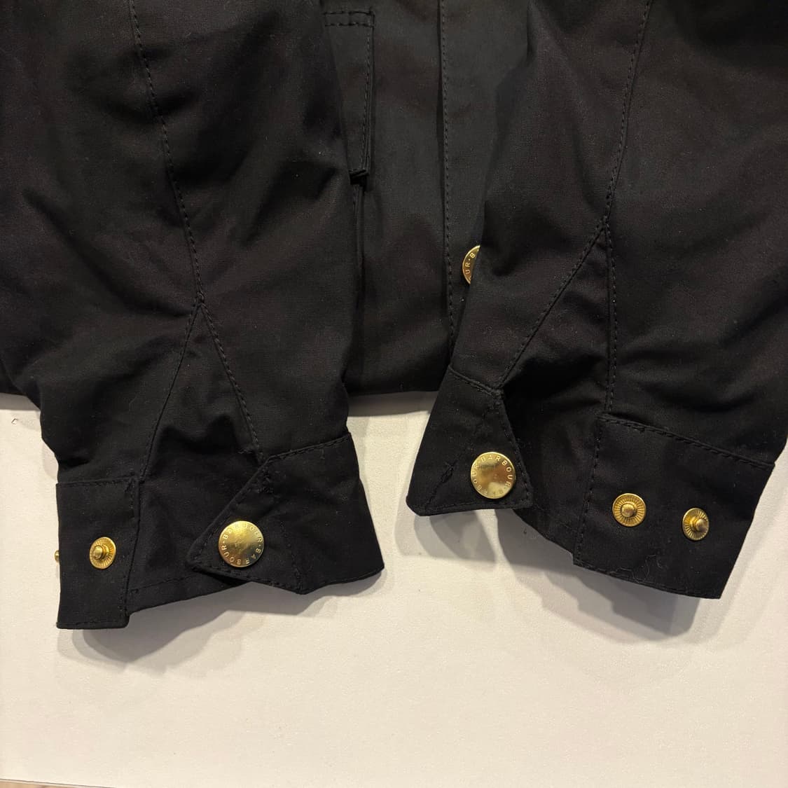 [L] 바버 인터내셔널 블랙 왁스 자켓 오케이몰 택 D617 상품이미지7