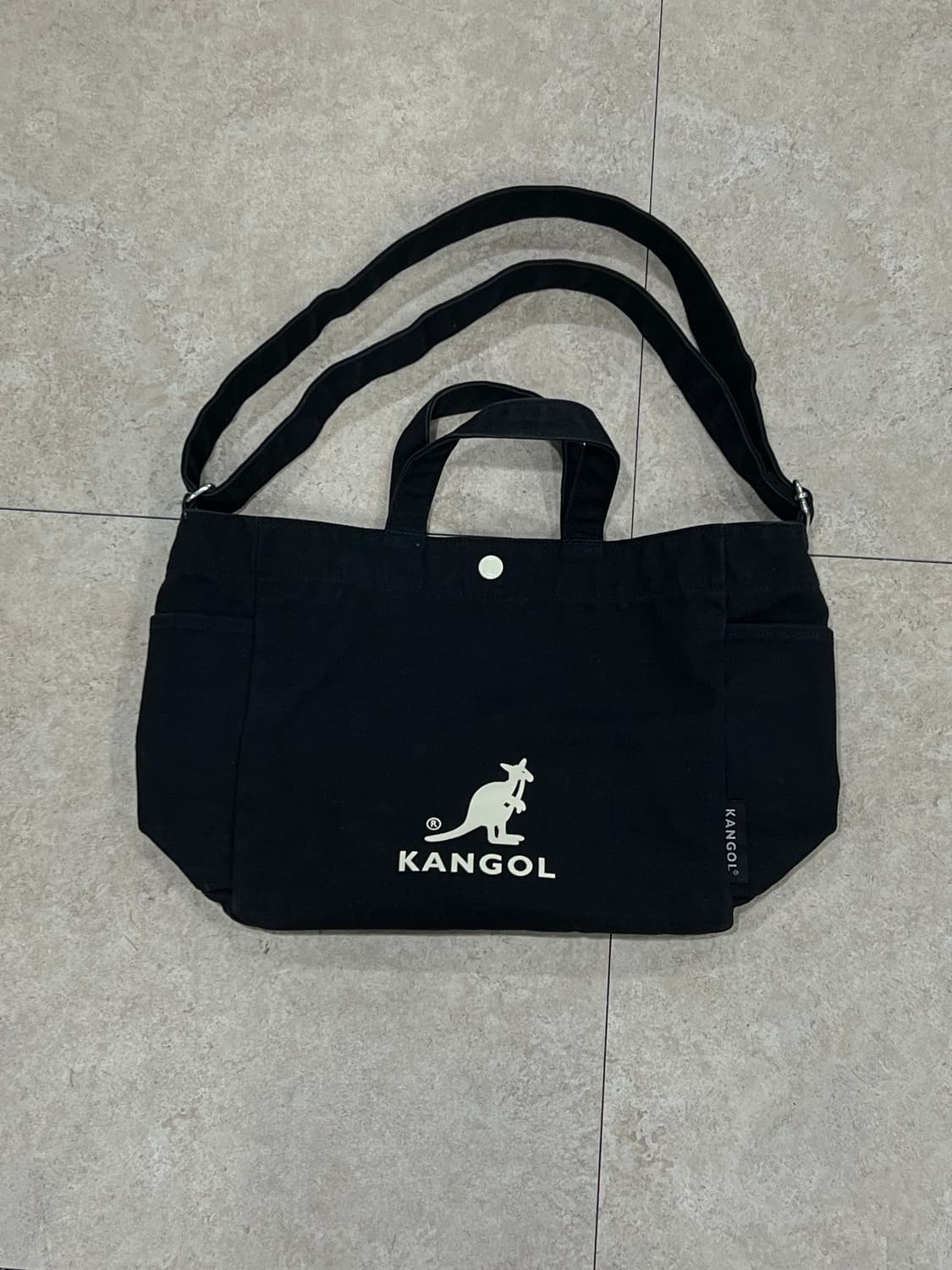 캉골 캔버스 숄더백 블랙 상품이미지3