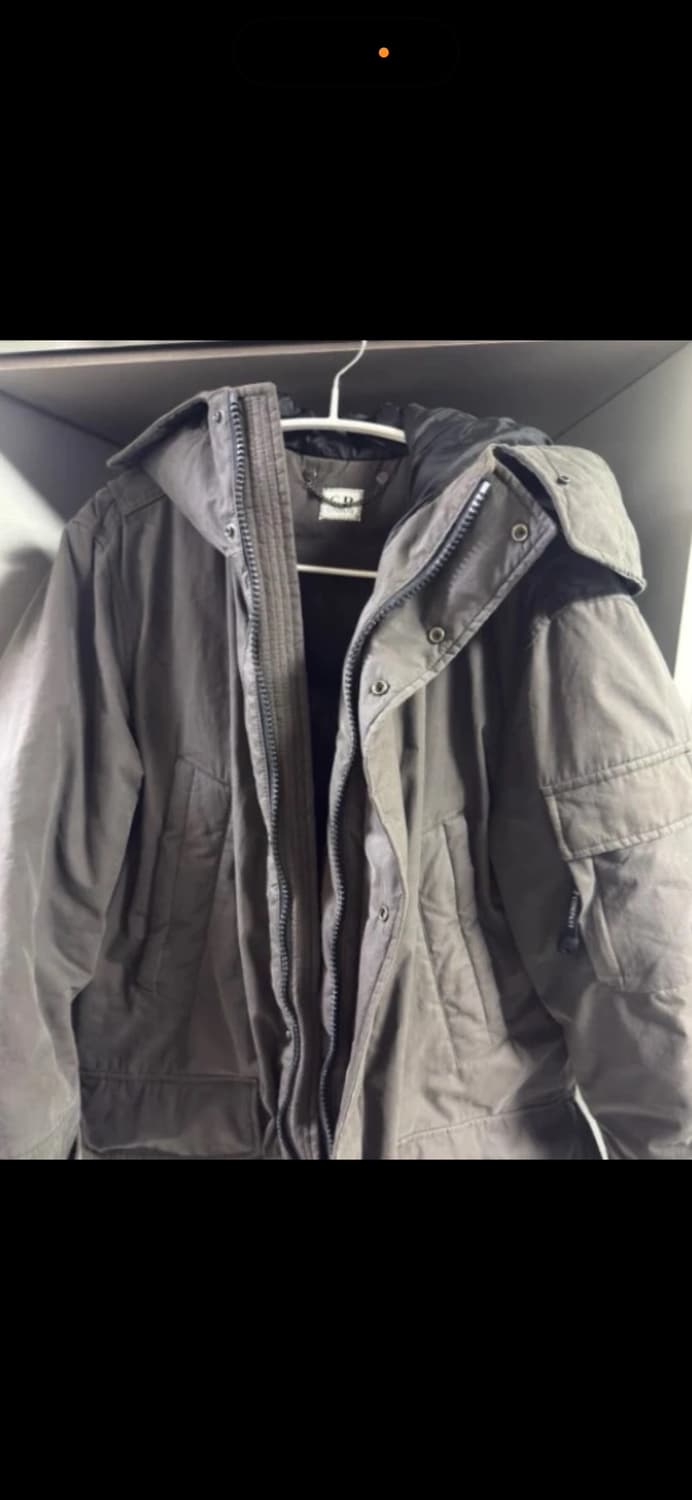 C.P. 컴퍼니 후드 패딩 점퍼 카키색 상품이미지1