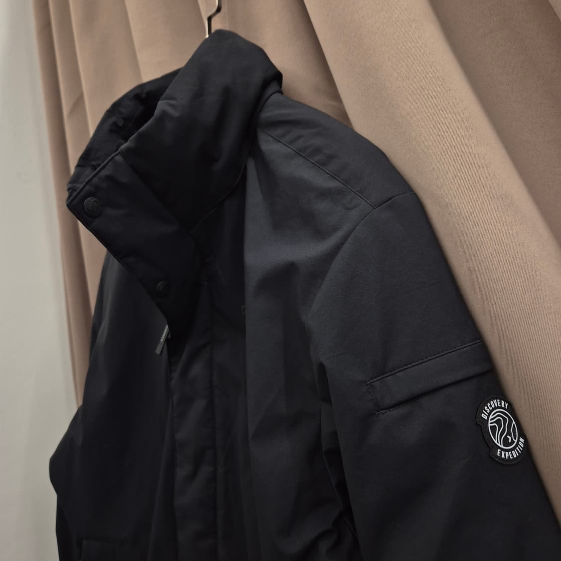 디스커버리 스탠리 하이넥 구스다운 패딩 100 상품이미지4