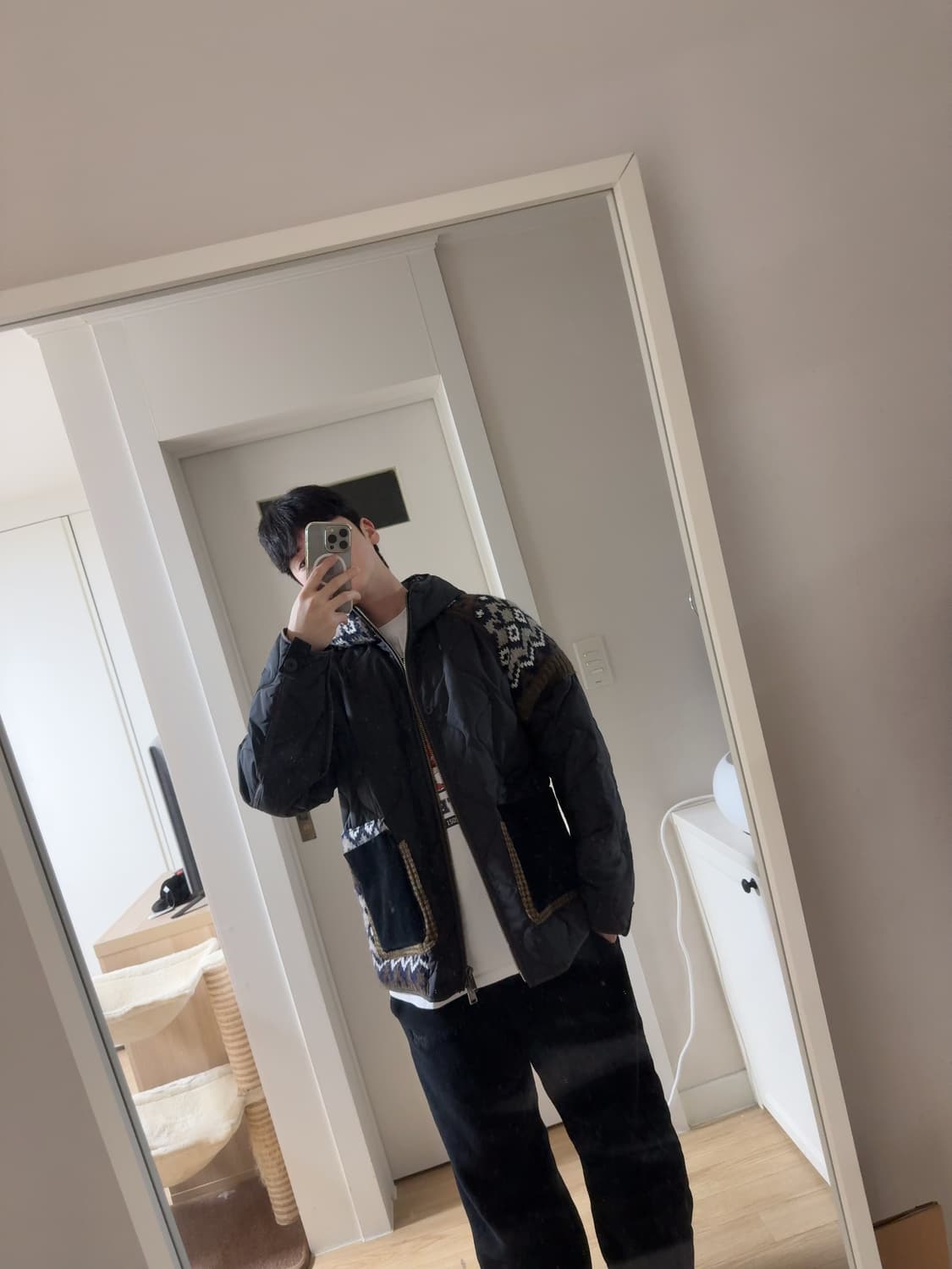 엔더슨벨 22FW 니트 패치 퀼티드 점퍼 블랙  상품이미지9