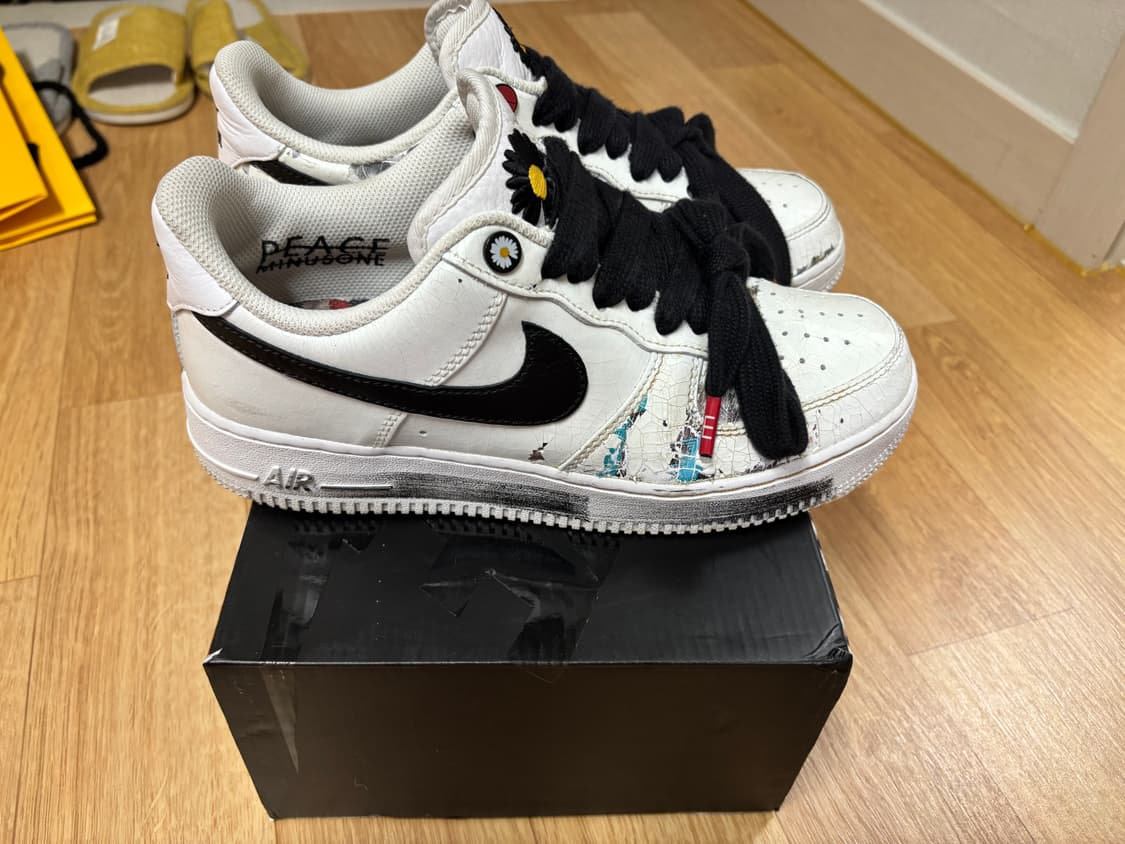 나이키 피스마이너스원 에어포스 260판매합니다 상품이미지4