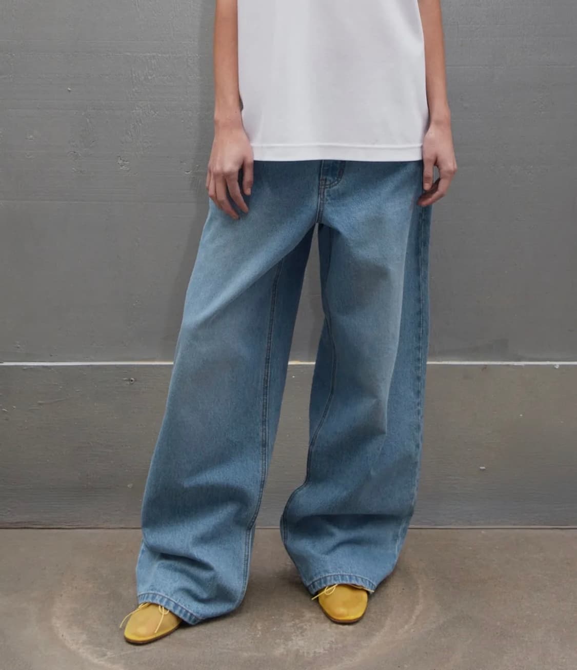 WOMEN ERA WIDE FIT DENIM PANTS - LIGHT B 상품이미지1