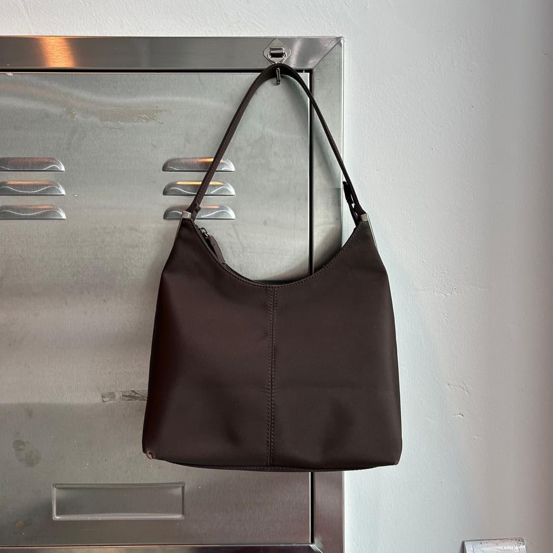 빈티지 딥브라운 숄더백 상품이미지1