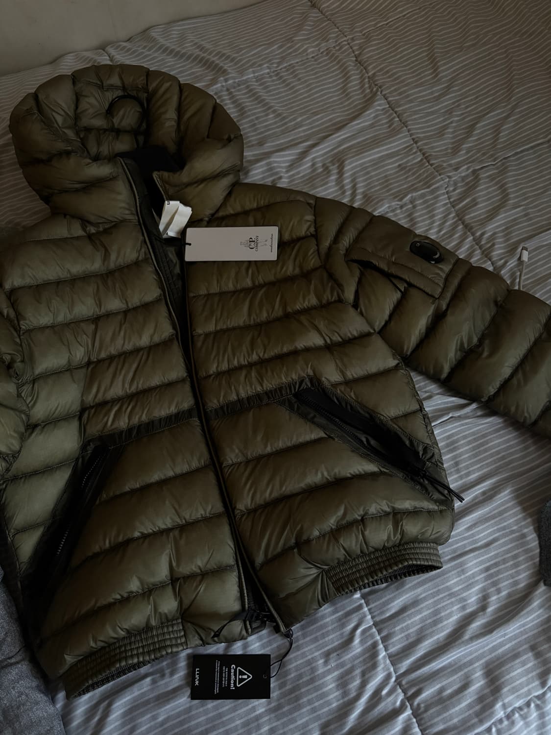 Cp컴퍼니 디디쉘 경량패딩 키즈 12y 카키 상품이미지1