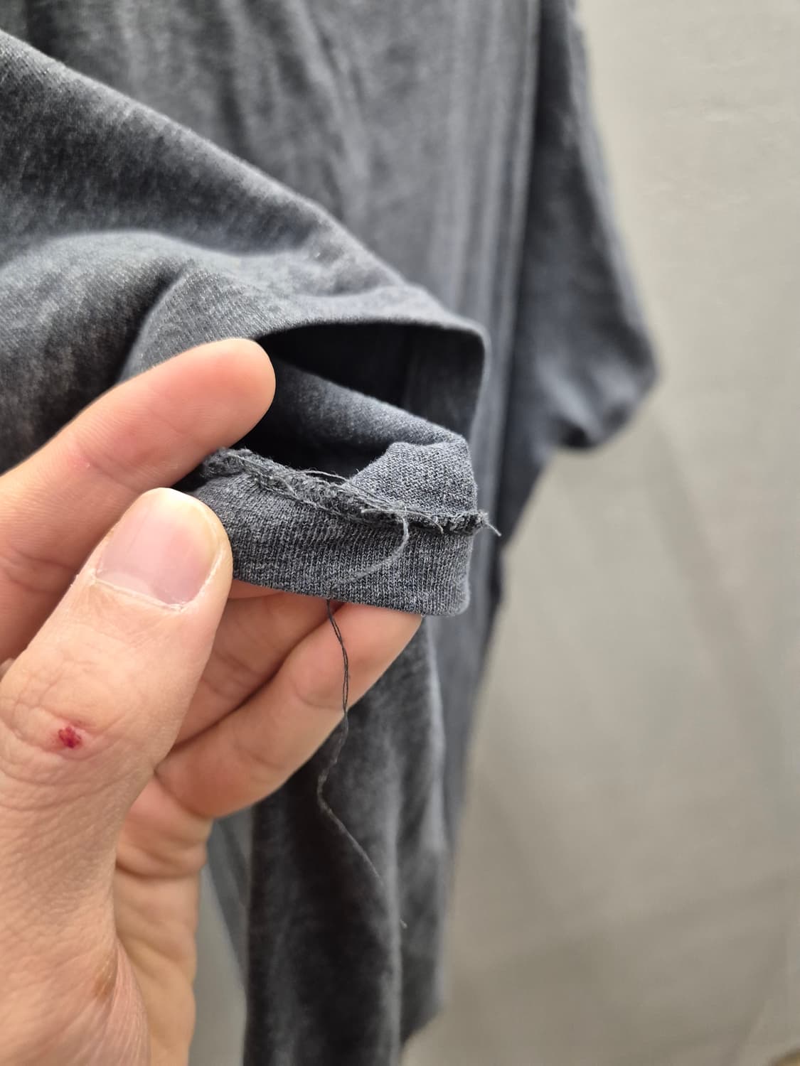 버버리 로고 반팔 티셔츠 회색 L 상품이미지4