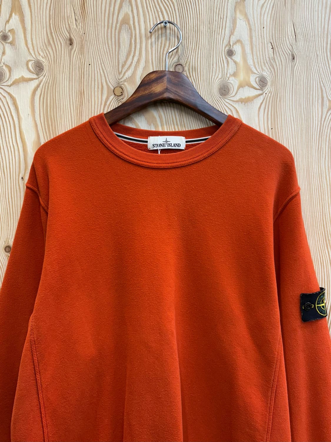 스톤아일랜드 와펜 패치 크루넥 맨투맨 상품이미지2