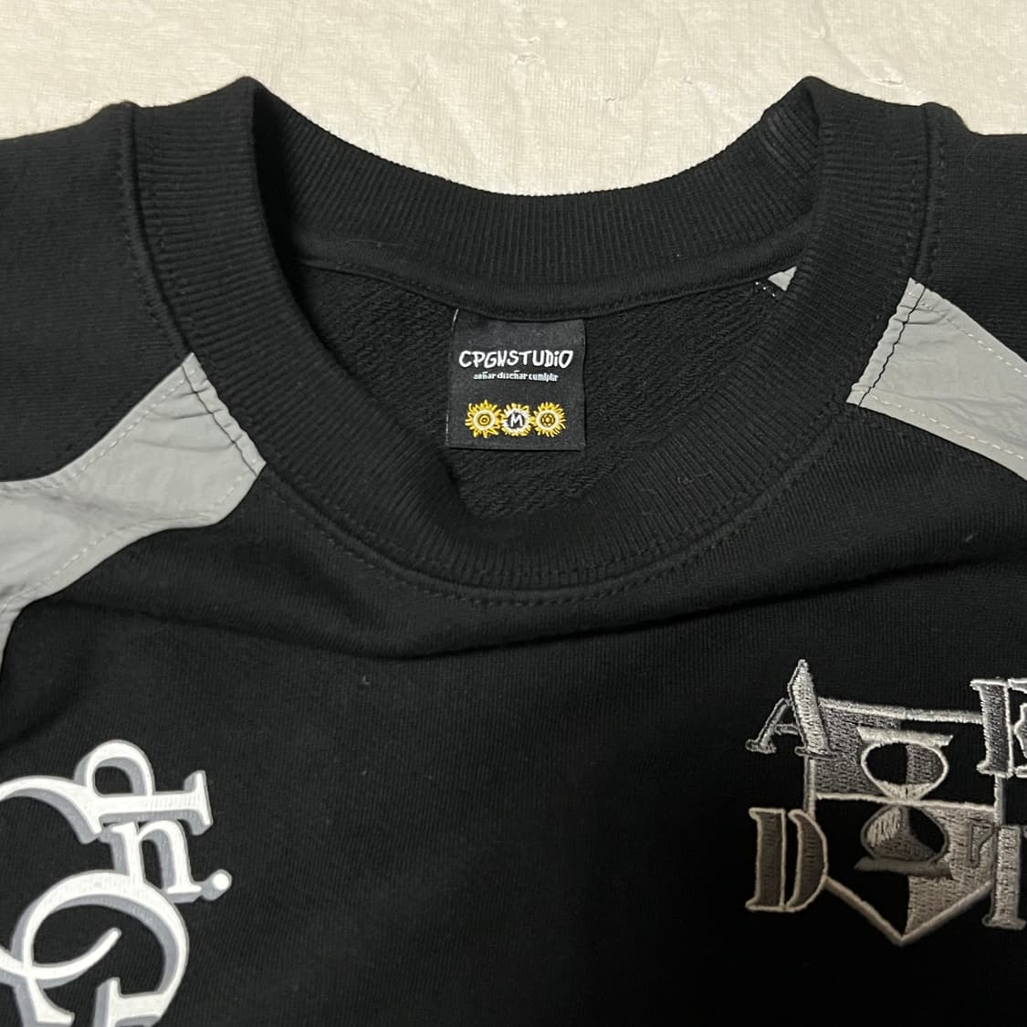 꼼파뇨 맨투맨 M 상품이미지2