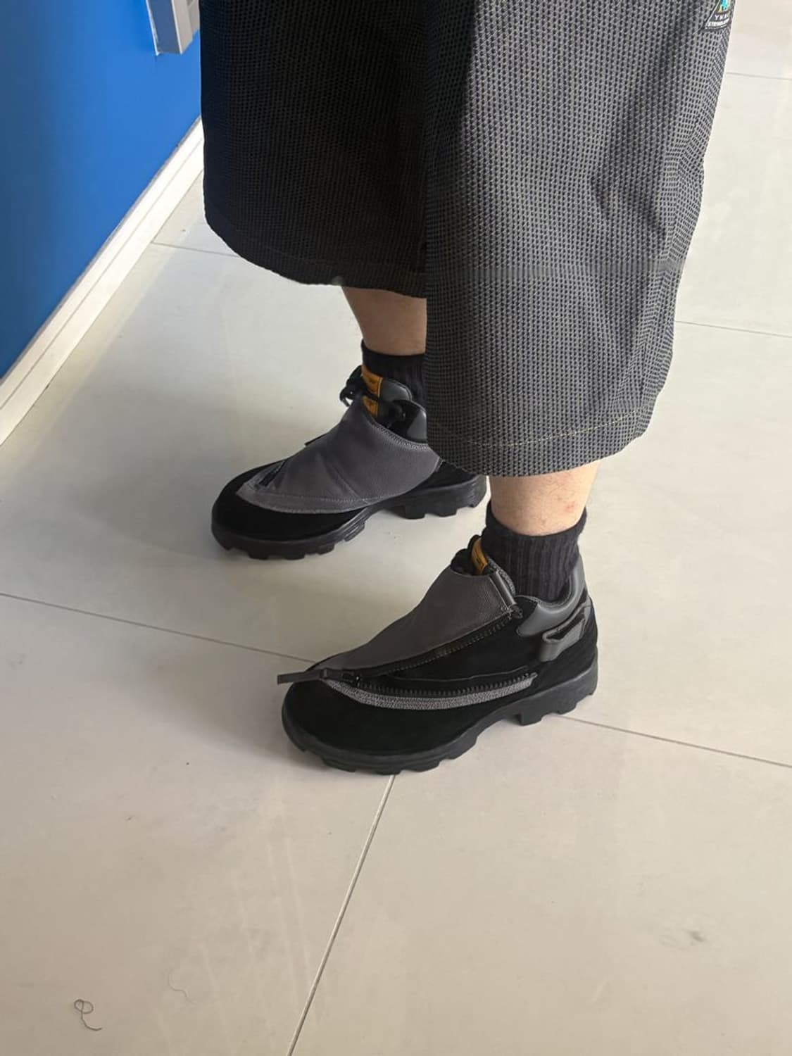 COWHIDE MESH COVER LEATHER ANKLE BOOTS 상품이미지2