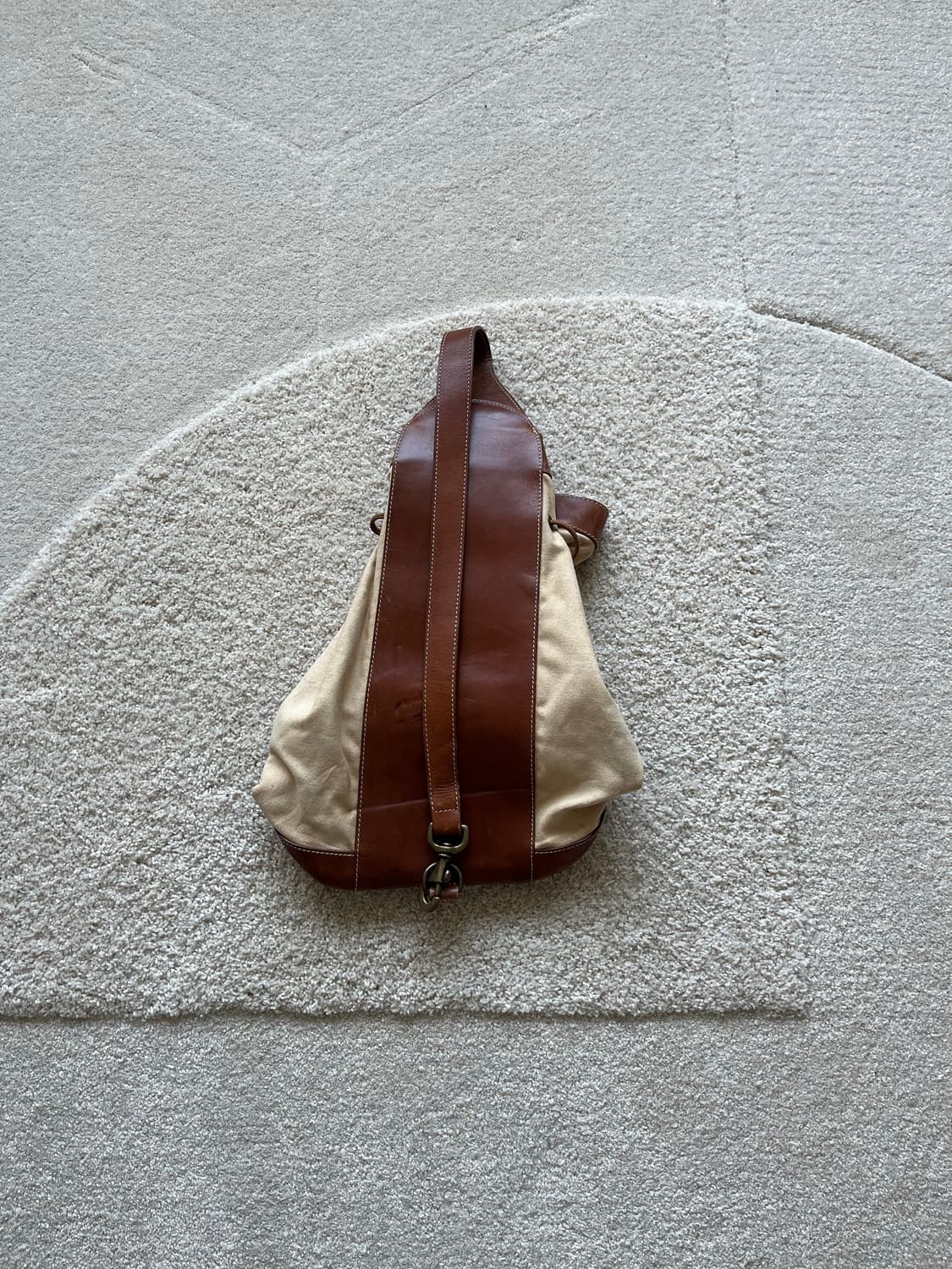 폴로 랄프 로렌 레더 캔버스 원숄더 버킷백 상품이미지4