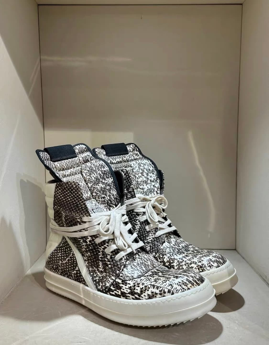 릭오웬스 지오바스켓 python leather 40 상품이미지1