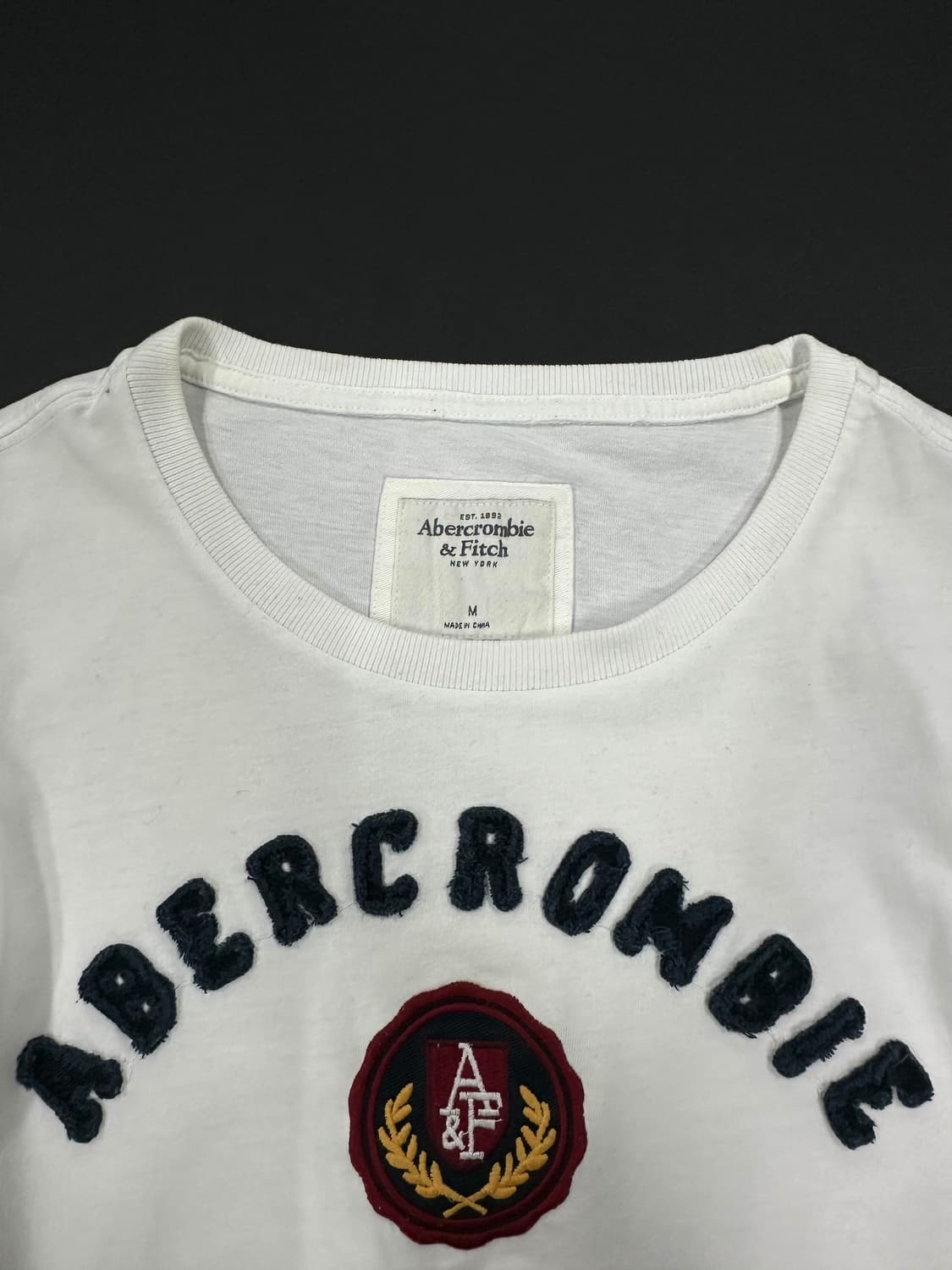 아베크롬비 자수로고 롱슬리브긴팔티 화이트 상품이미지5