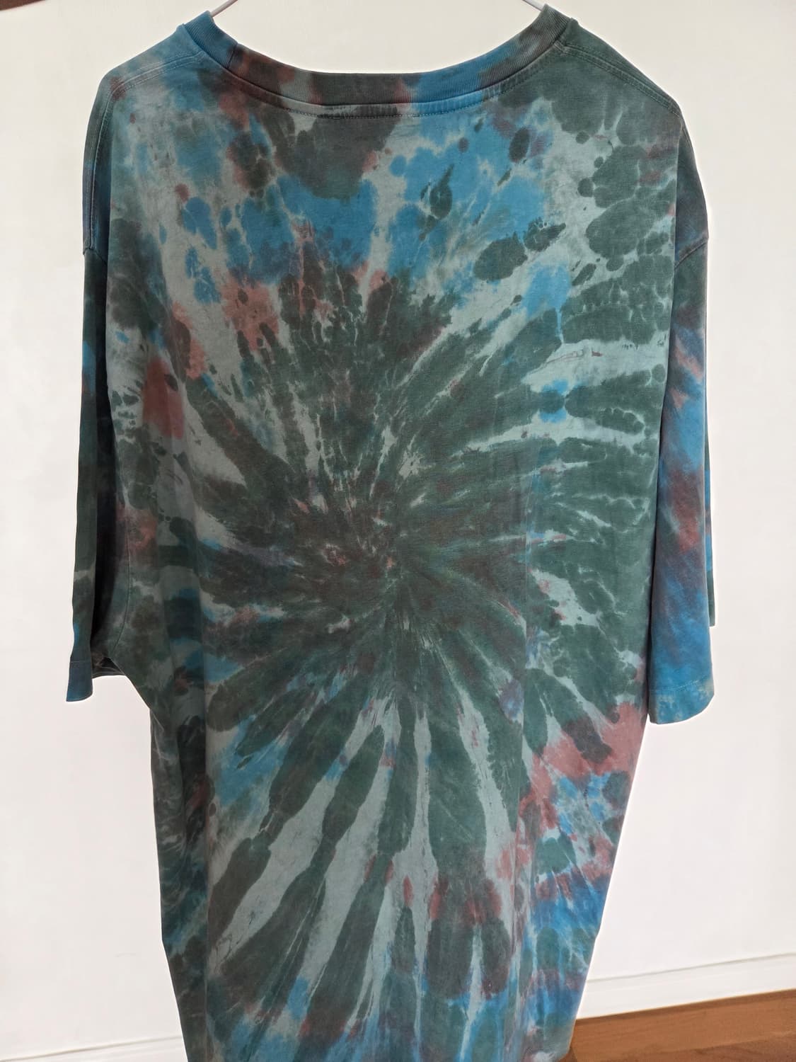 고샤 루브친스키 에일리언 타이다이 티셔츠 상품이미지3