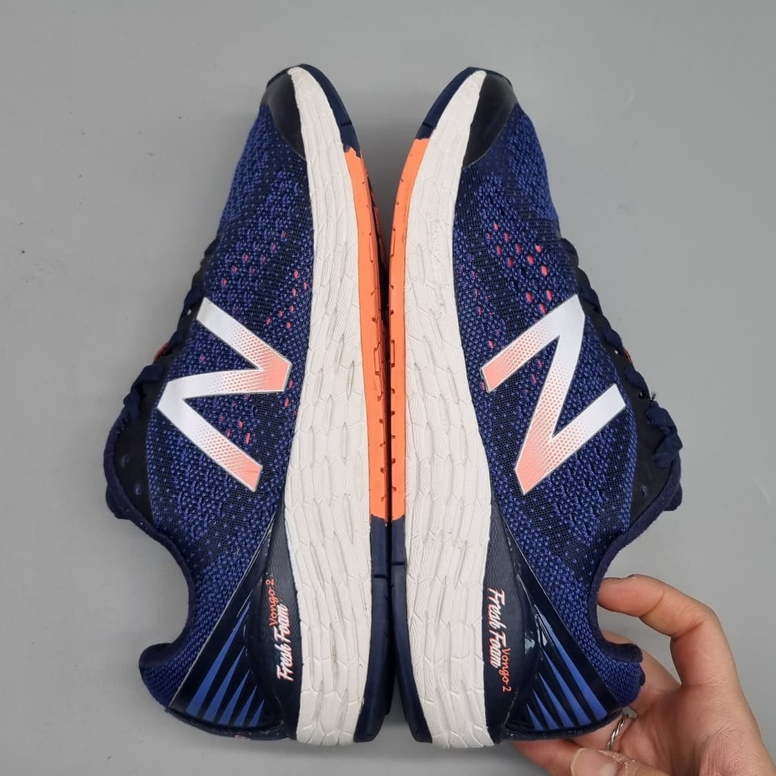 뉴발란스 프레쉬폼 여성런닝화240 상품이미지5