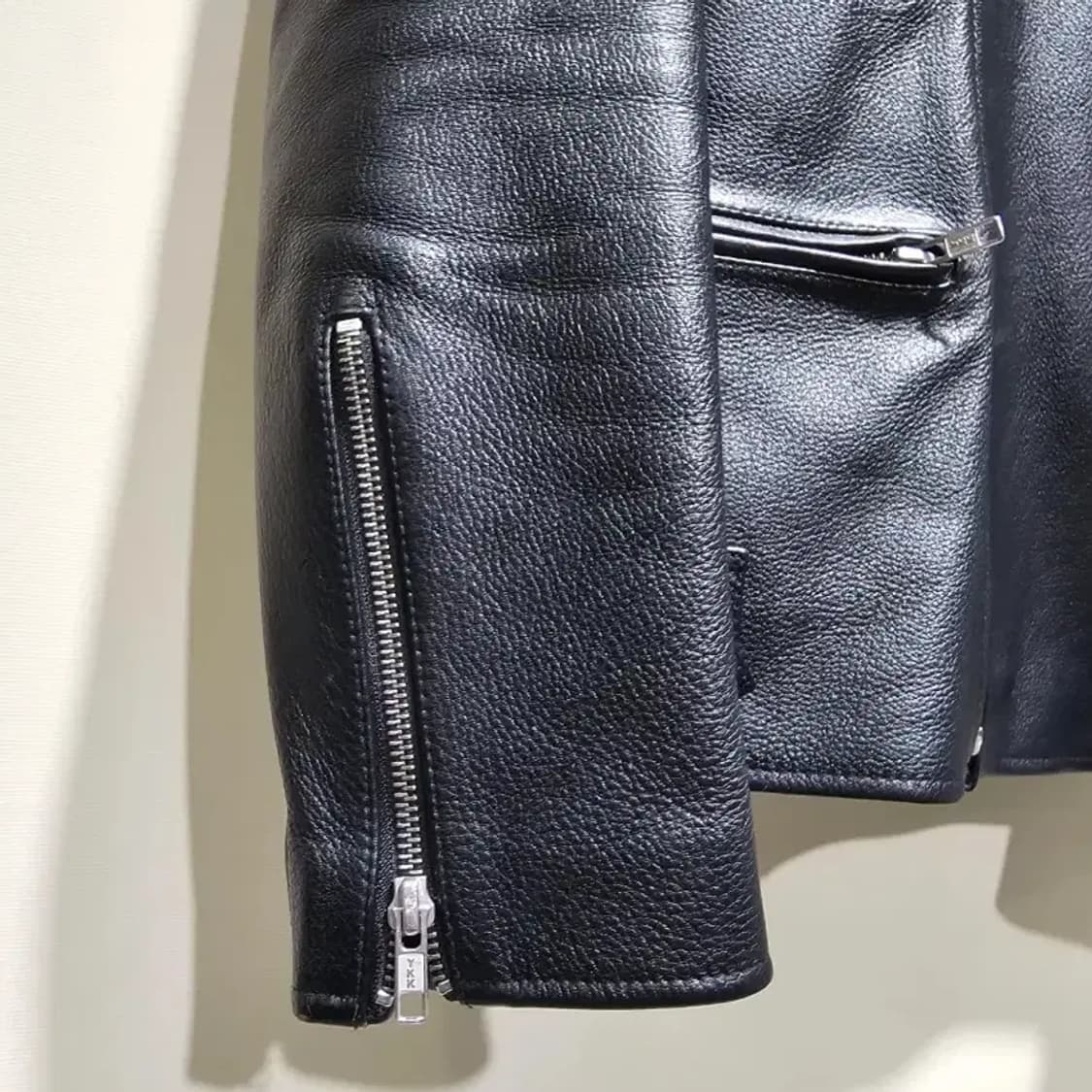 비바스튜디오 블랙 가죽 라이더 자켓~55 상품이미지4