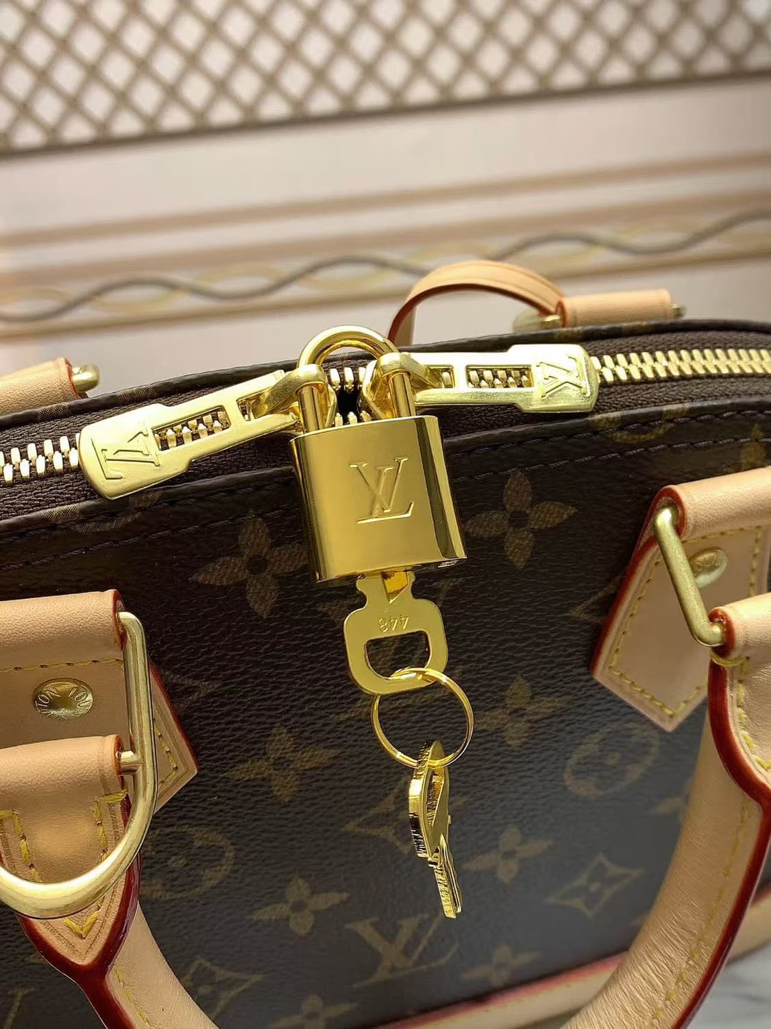 루이비통 알마 BB 모노그램 상품이미지8