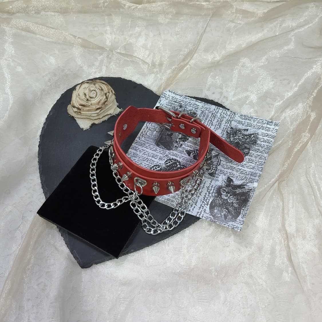 빈티지 고딕 레드 리벳  태슬 가죽 초커 목걸이 상품이미지2